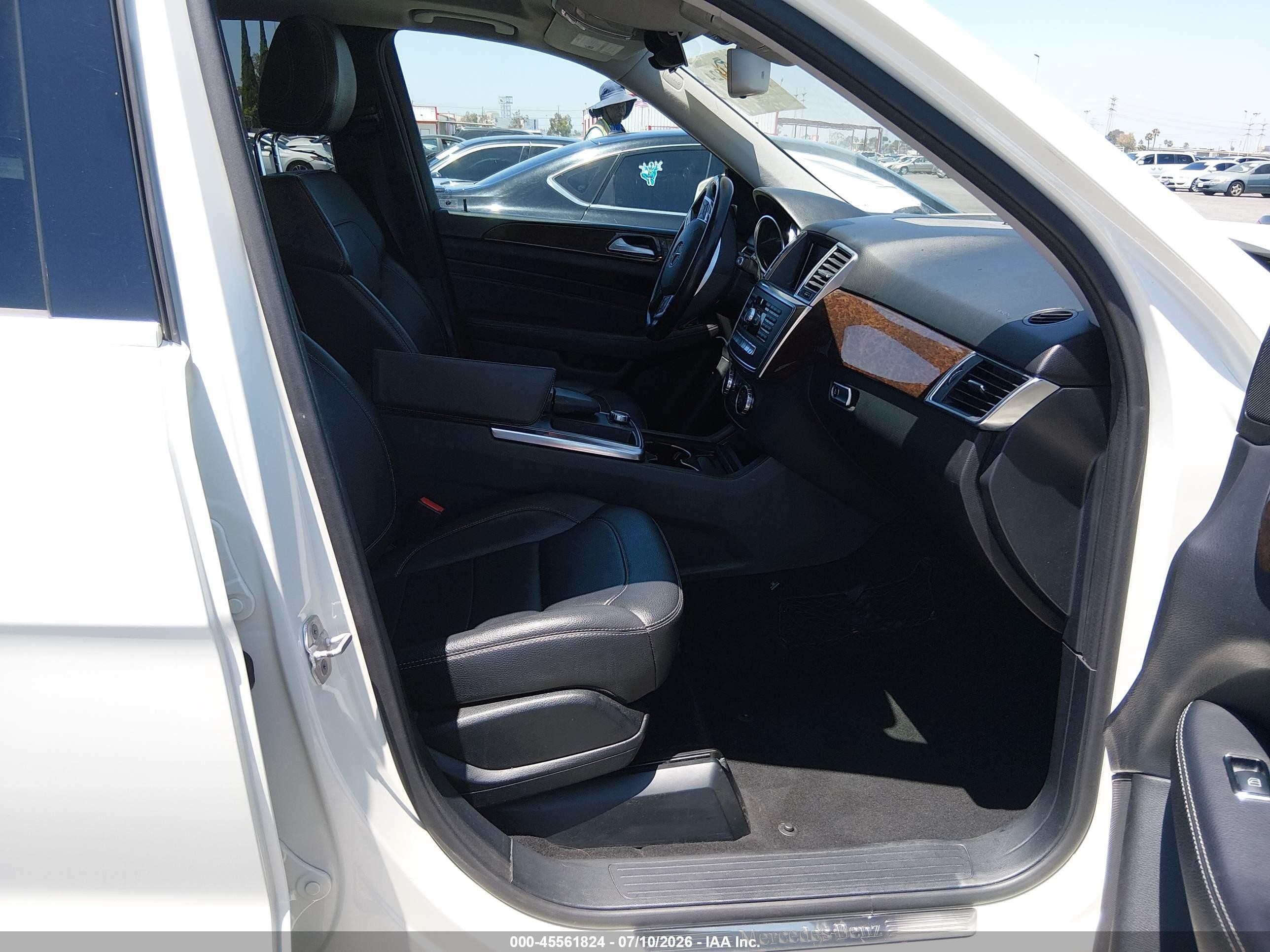 2013 Mercedes-benz Ml 350   Белый vin: 4JGDA5JB1DA250323