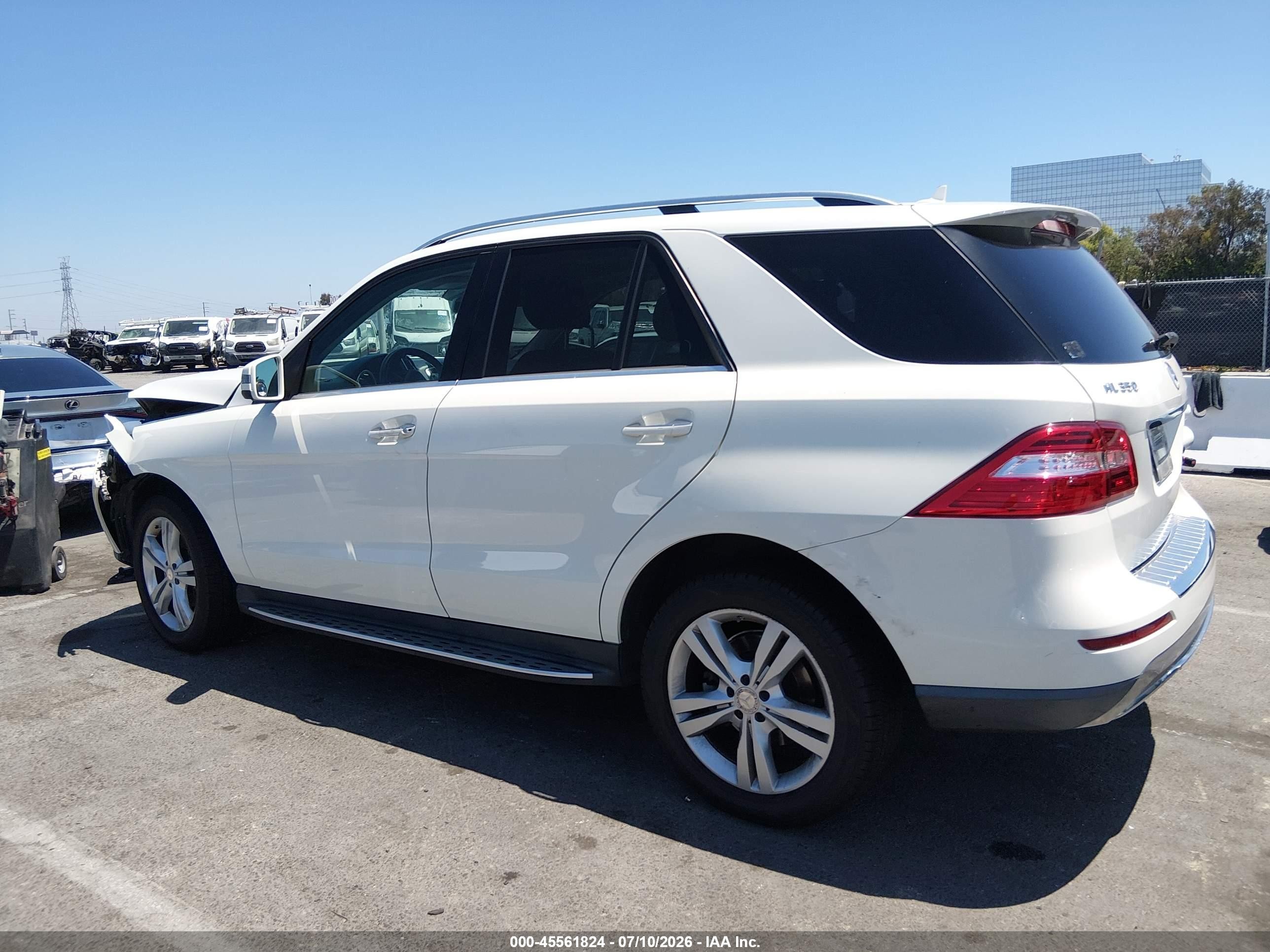 2013 Mercedes-benz Ml 350   Белый vin: 4JGDA5JB1DA250323