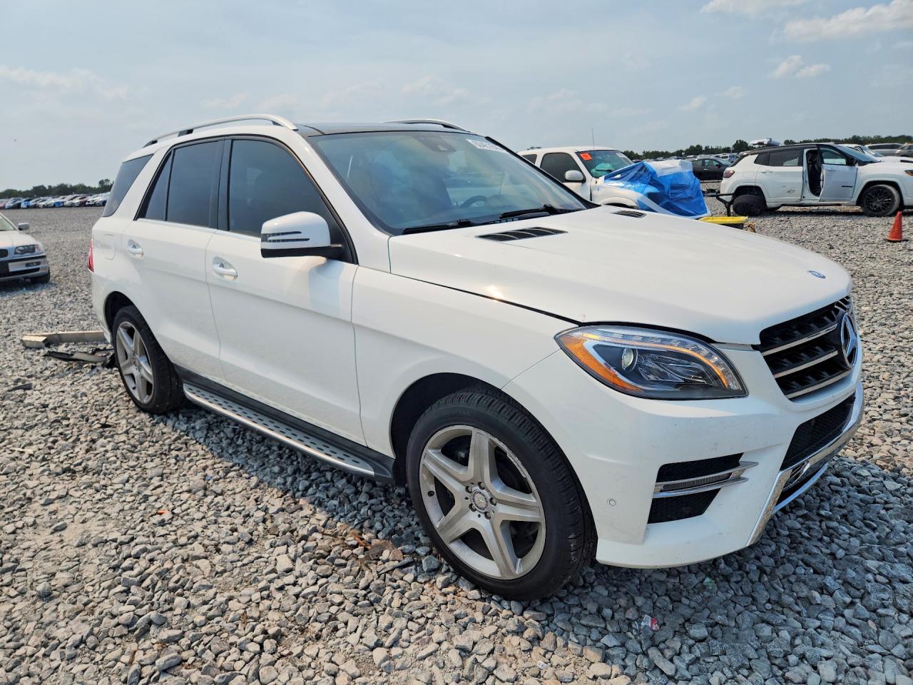 2014 Mercedes-benz Ml 350 White vin: 4JGDA5JB1EA334689