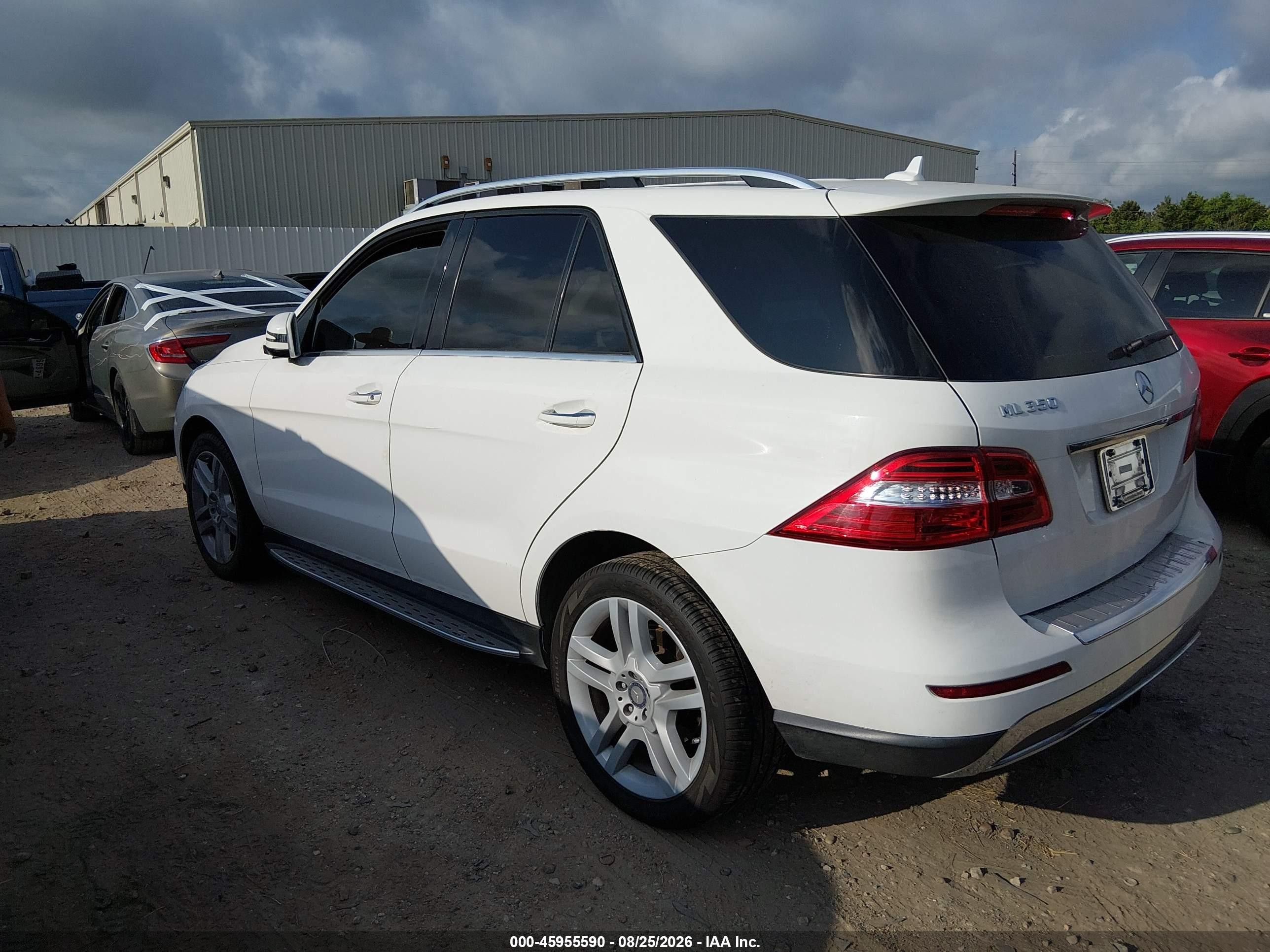 2014 Mercedes-benz Ml 350   White vin: 4JGDA5JB1EA397694