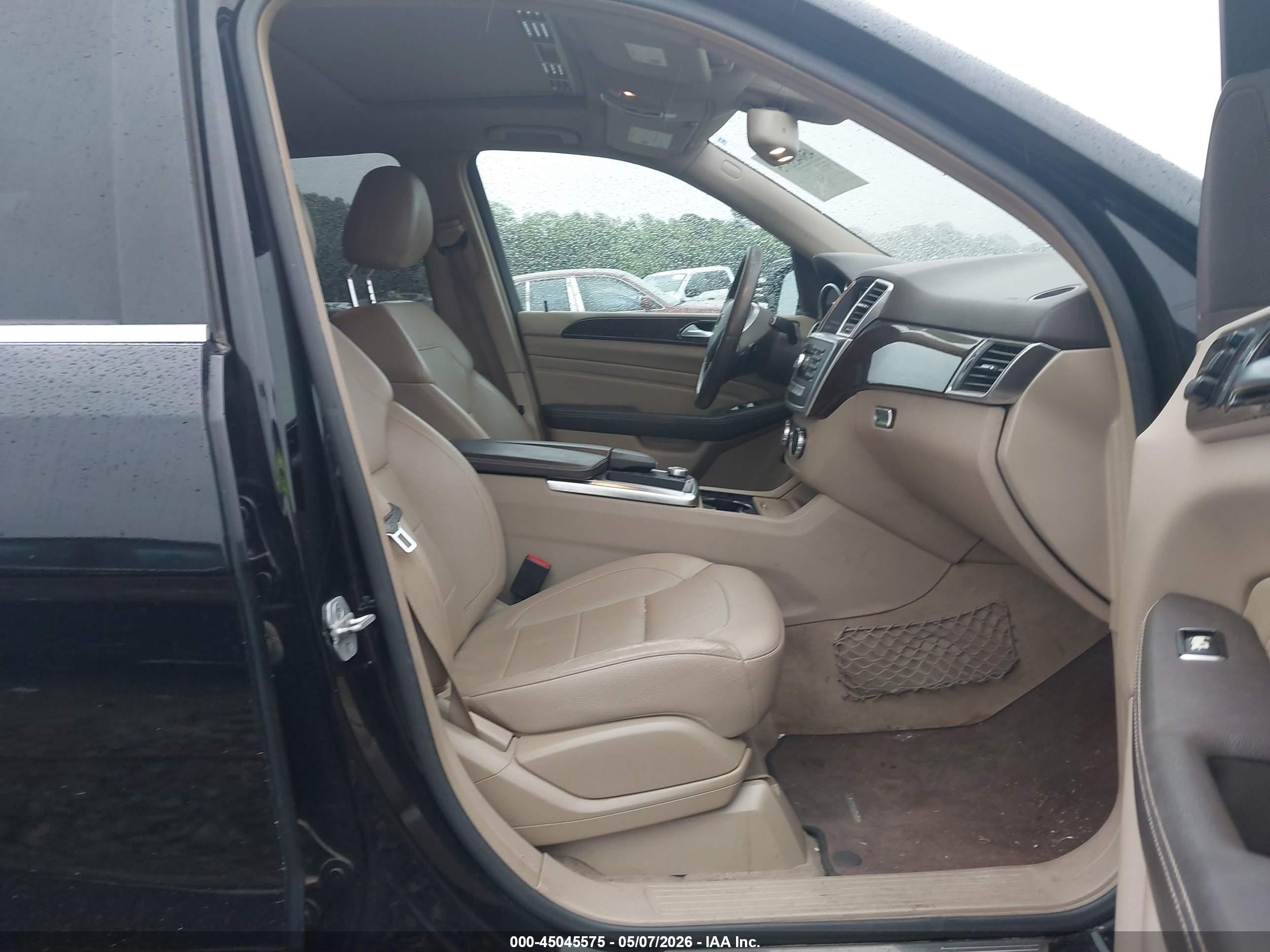 2015 Mercedes-benz Ml 350   Black vin: 4JGDA5JB1FA474596