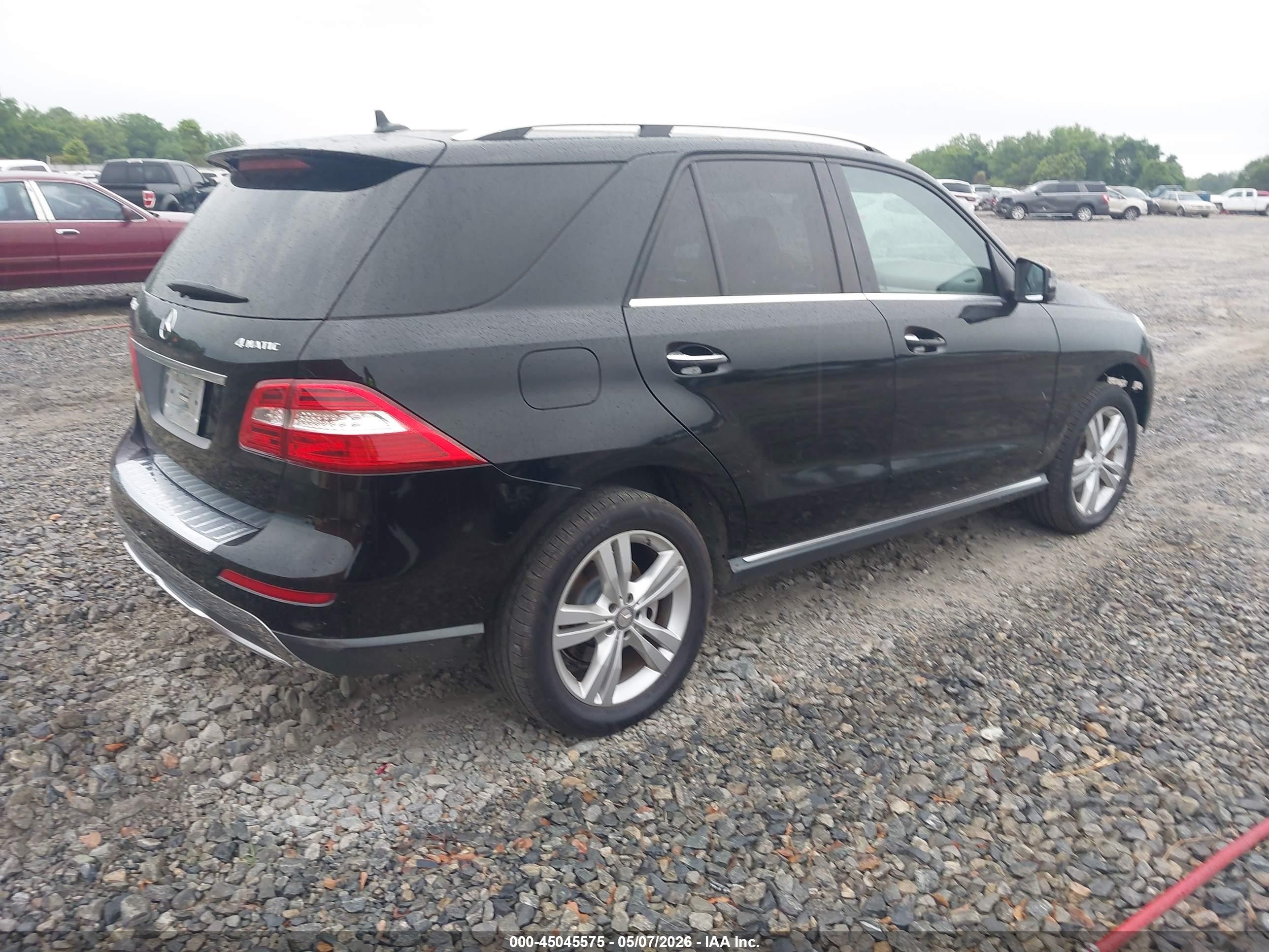 2015 Mercedes-benz Ml 350   Black vin: 4JGDA5JB1FA474596