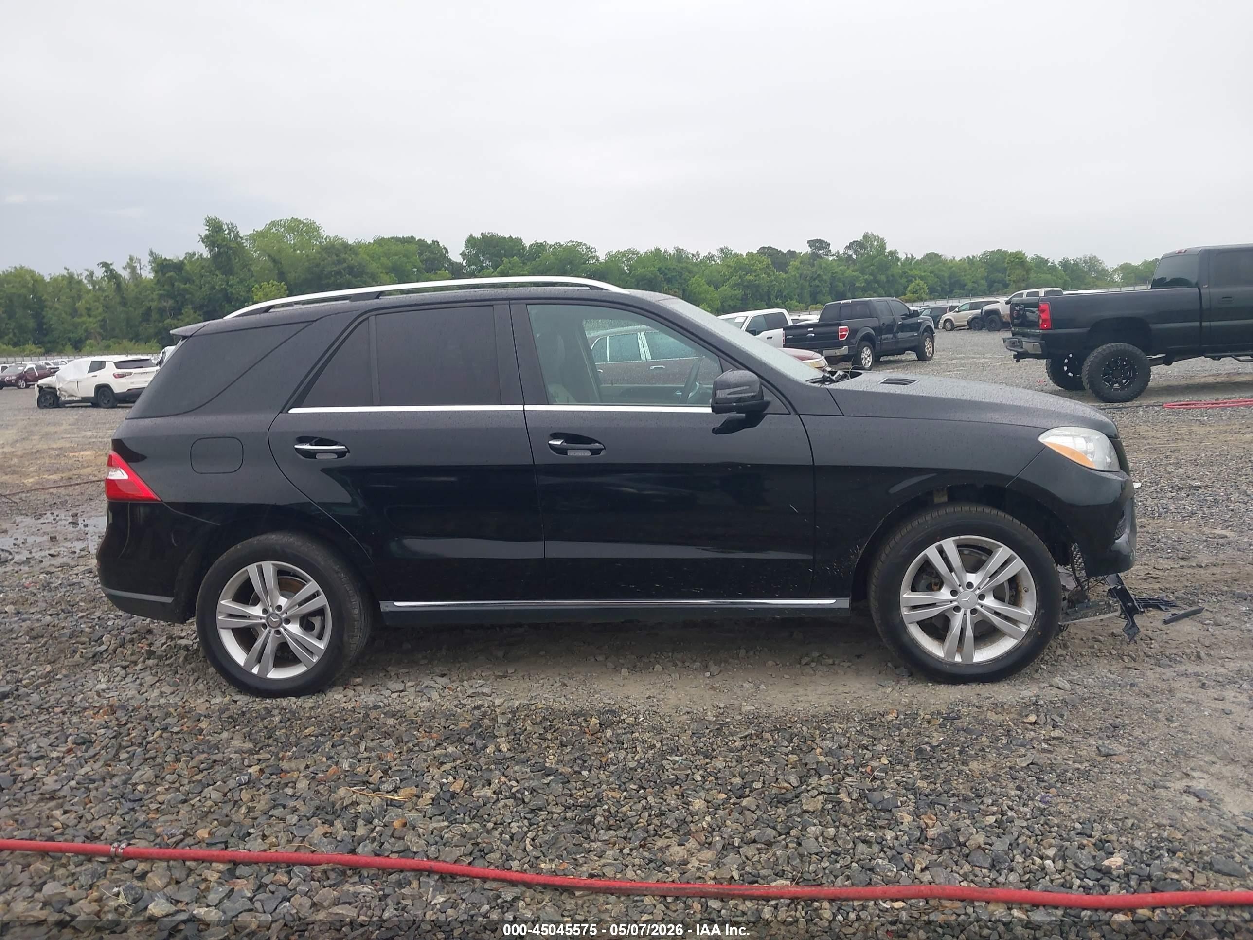 2015 Mercedes-benz Ml 350   Black vin: 4JGDA5JB1FA474596