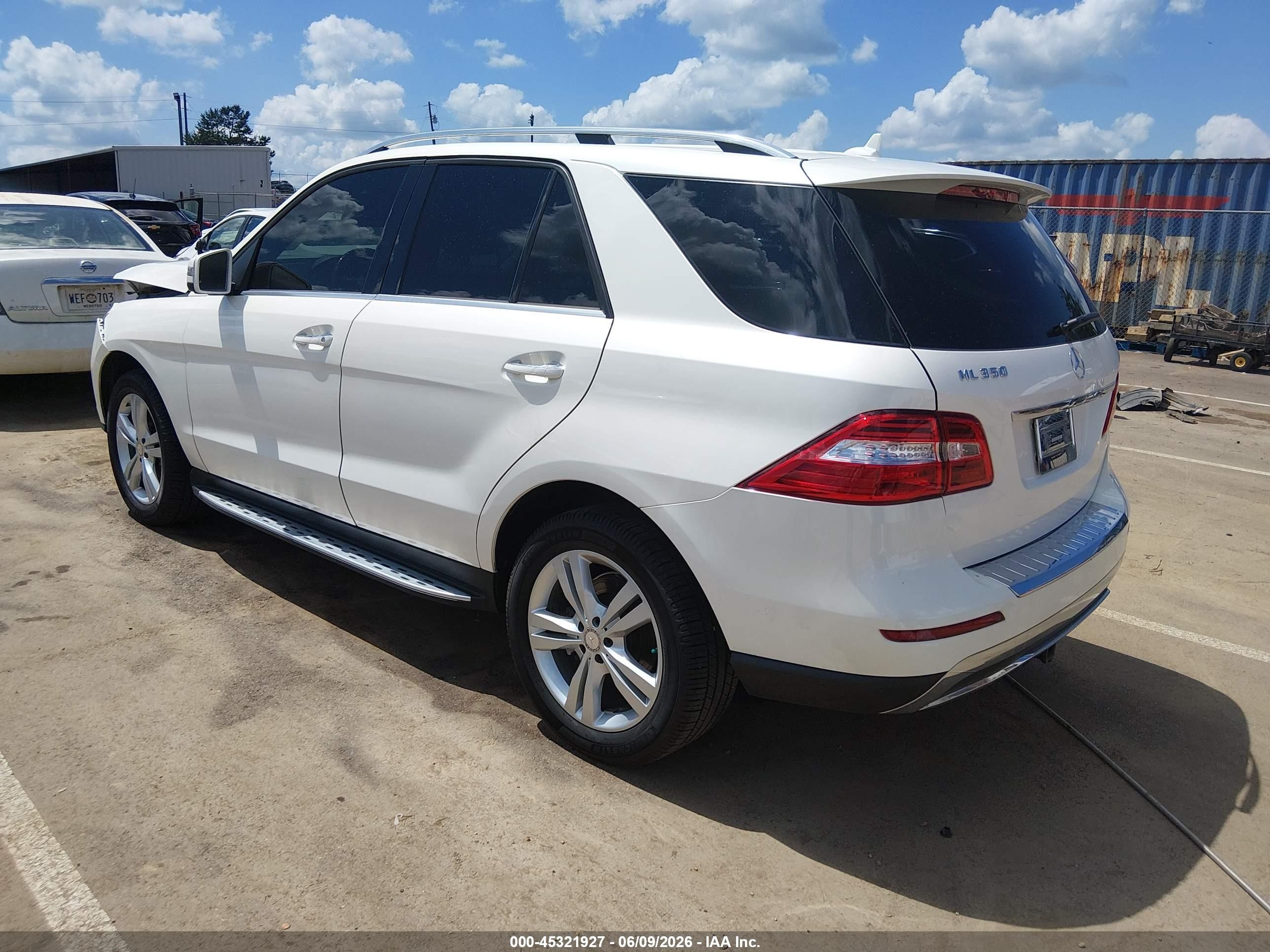 2015 Mercedes-benz Ml 350   White vin: 4JGDA5JB1FA479734