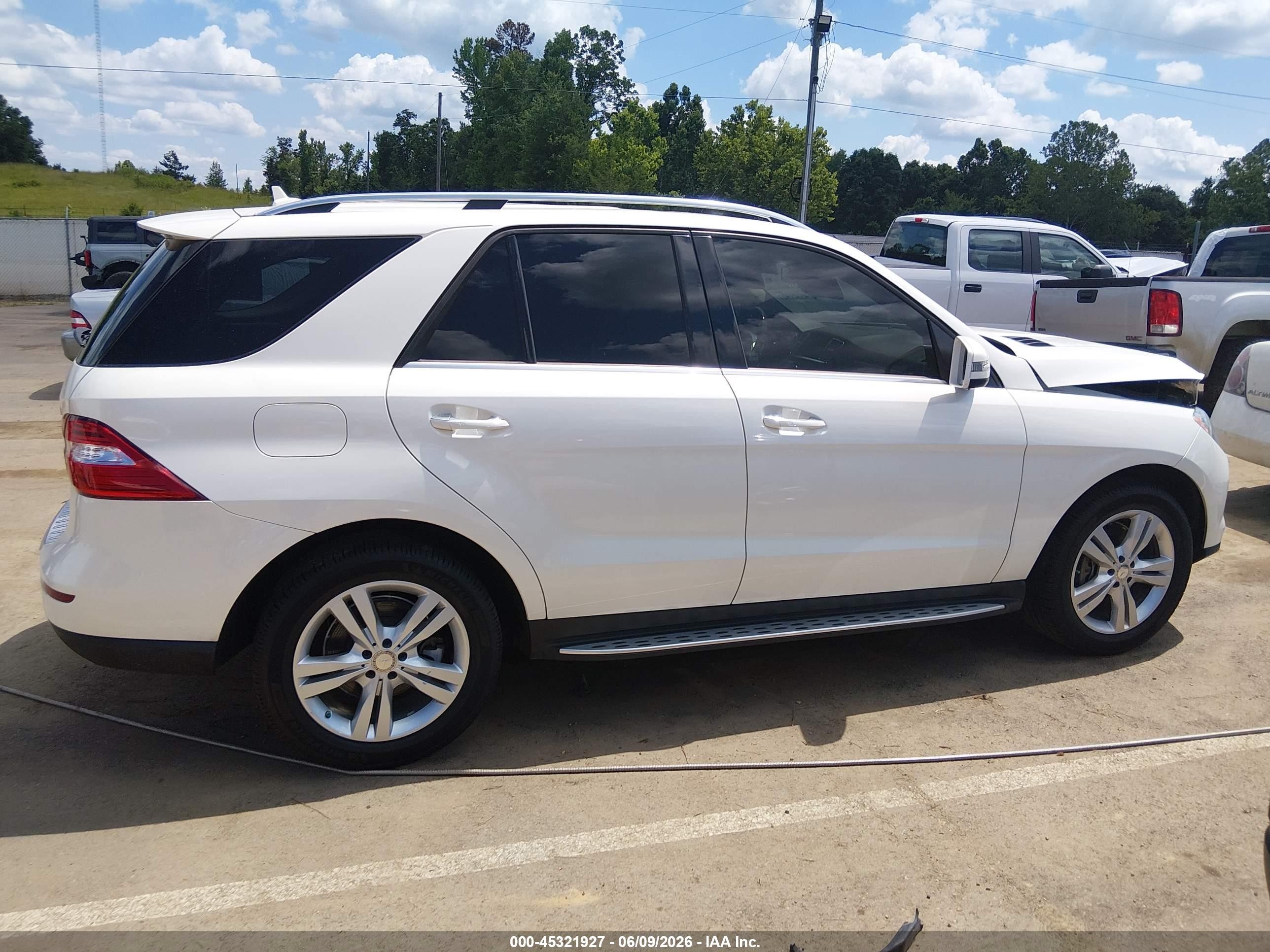 2015 Mercedes-benz Ml 350   White vin: 4JGDA5JB1FA479734