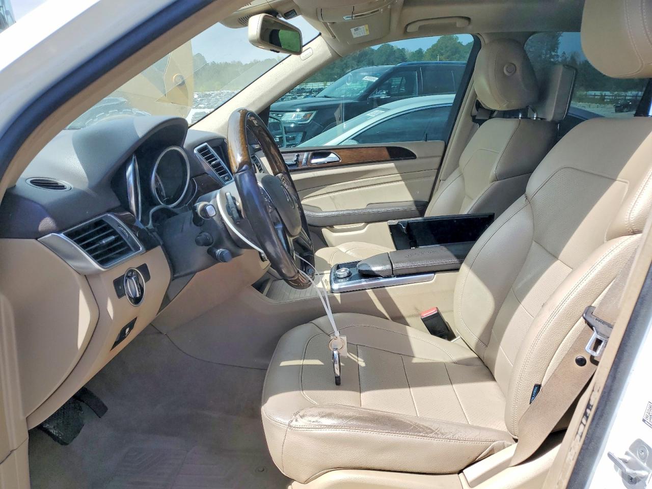 2015 Mercedes-benz Ml 350 Белый vin: 4JGDA5JB1FA530083