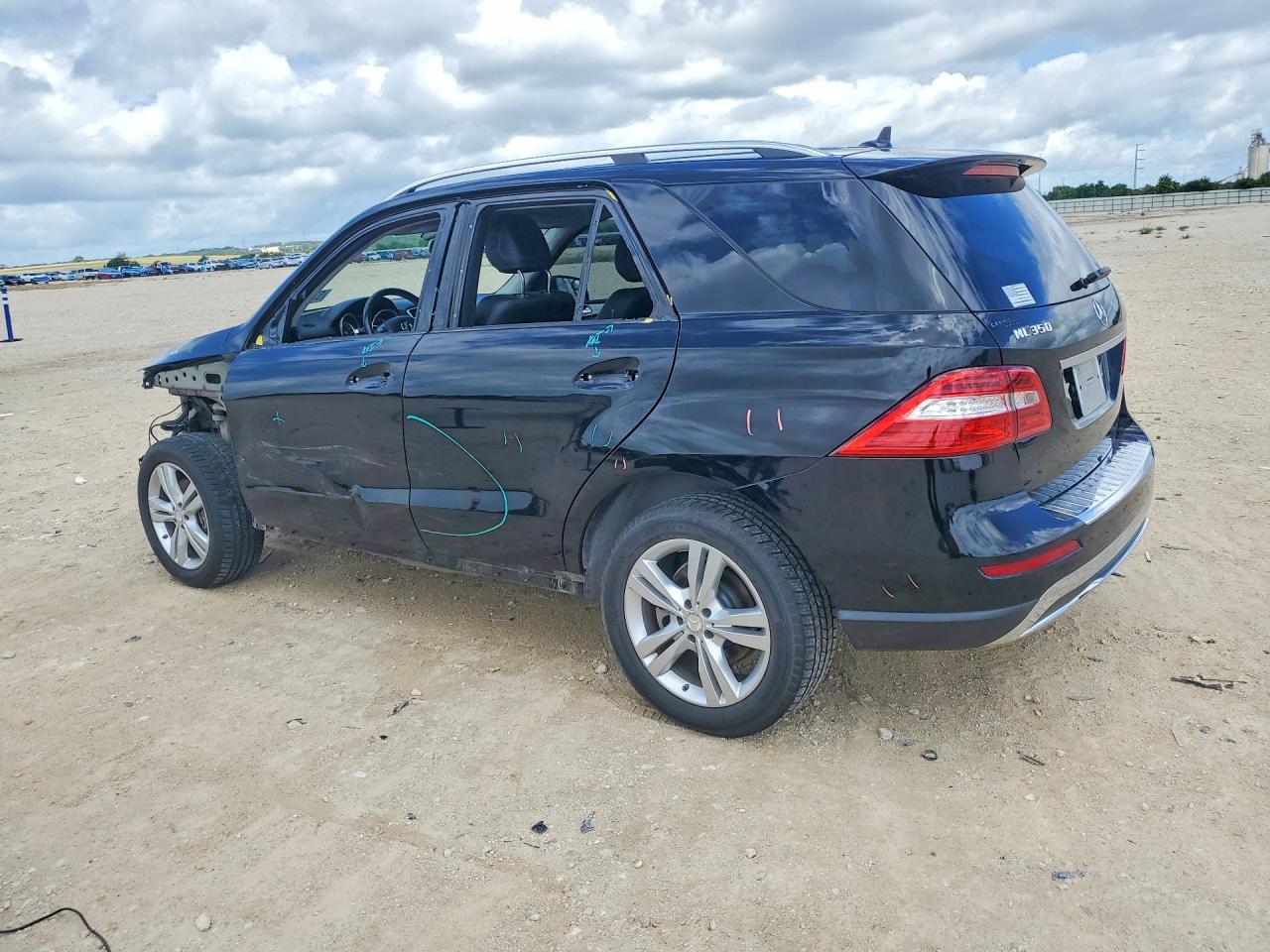 2015 Mercedes-benz Ml 350 Black vin: 4JGDA5JB1FA546137