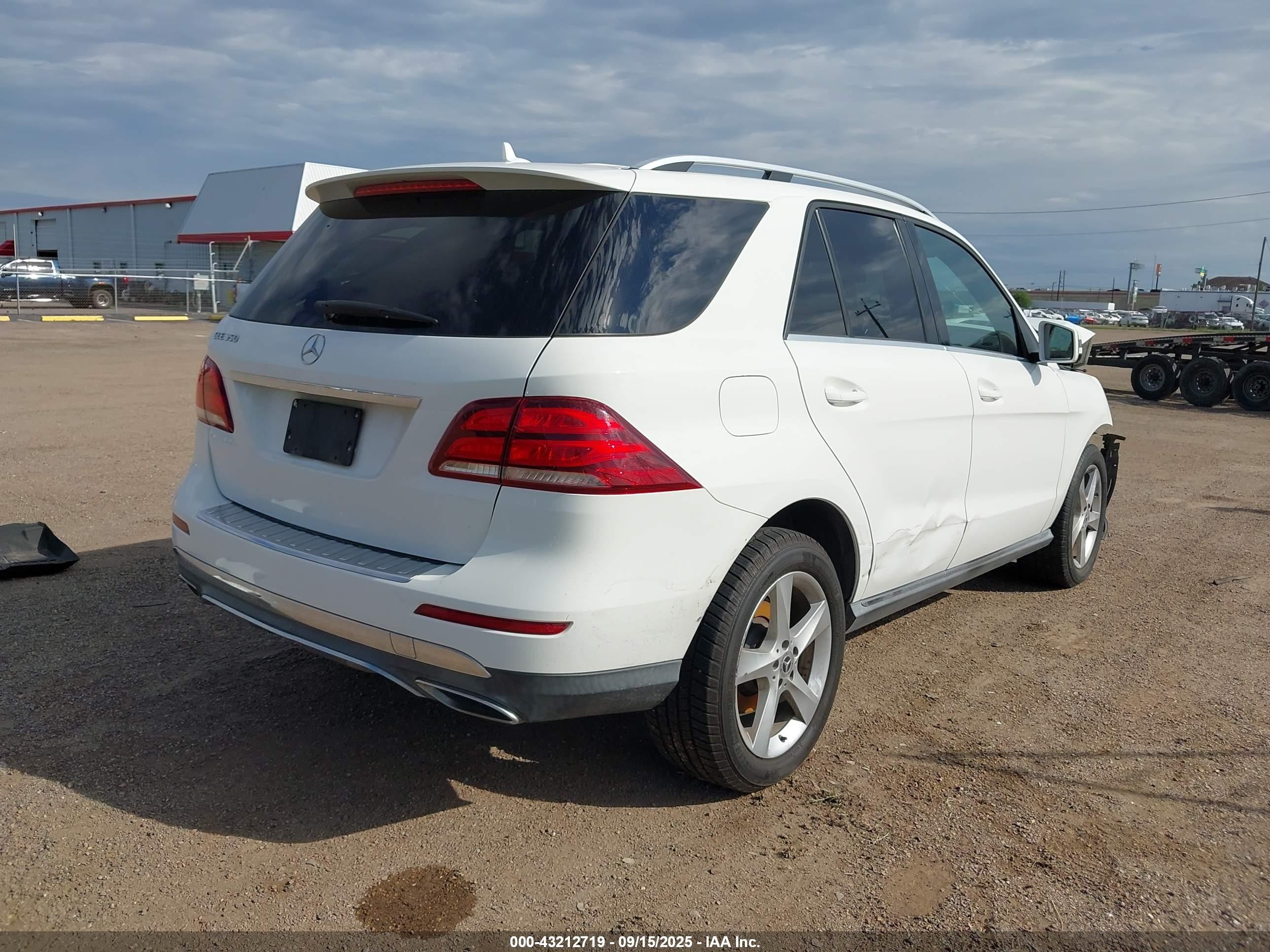2017 Mercedes-benz Gle 350   White vin: 4JGDA5JB1HA910897