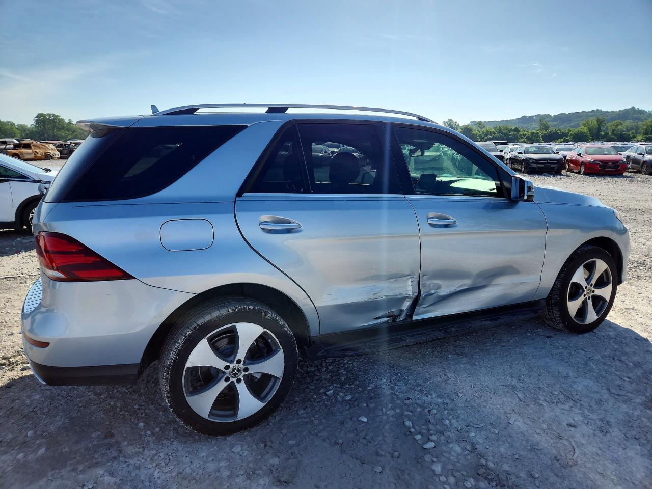 2018 Mercedes-benz Gle Blue vin: 4JGDA5JB1JB069745