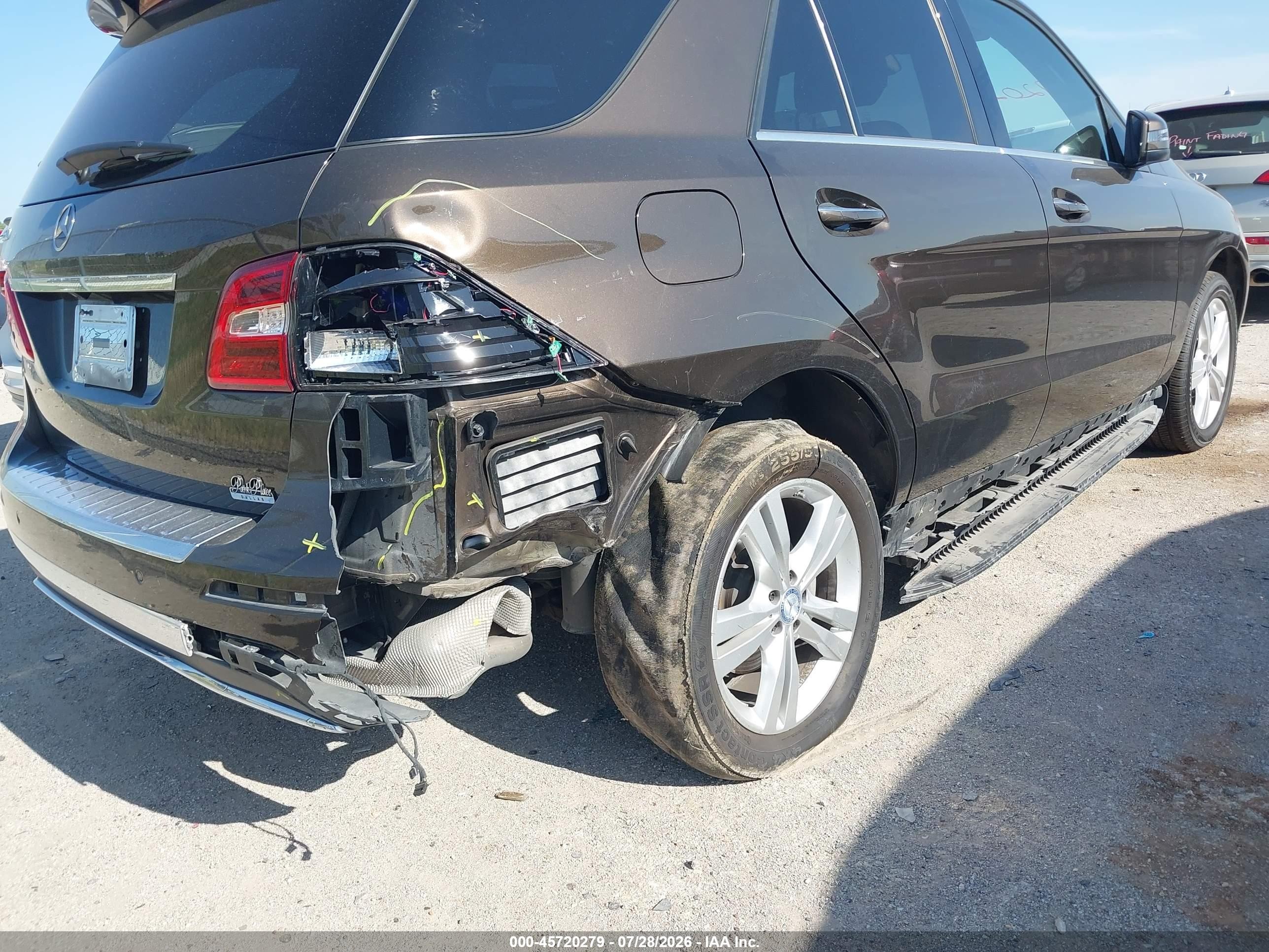 2013 Mercedes-benz Ml 350   Коричневый vin: 4JGDA5JB2DA104660