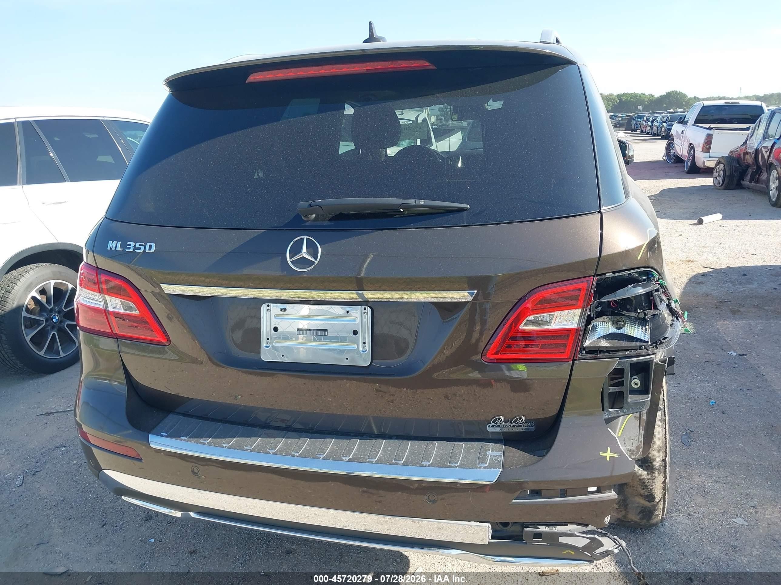 2013 Mercedes-benz Ml 350   Коричневый vin: 4JGDA5JB2DA104660
