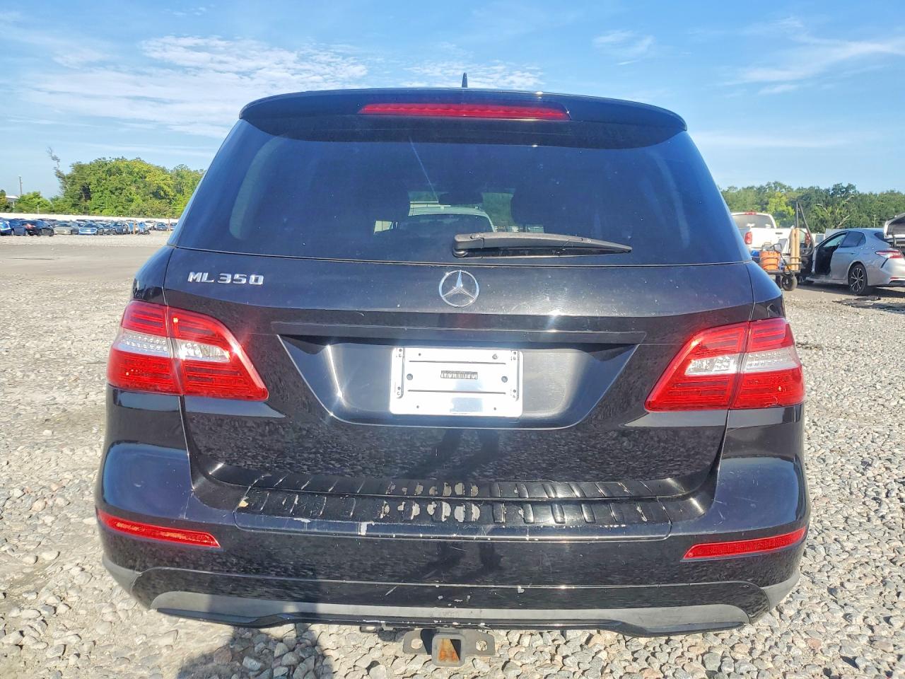 2013 Mercedes-benz Ml 350 Black vin: 4JGDA5JB2DA163790