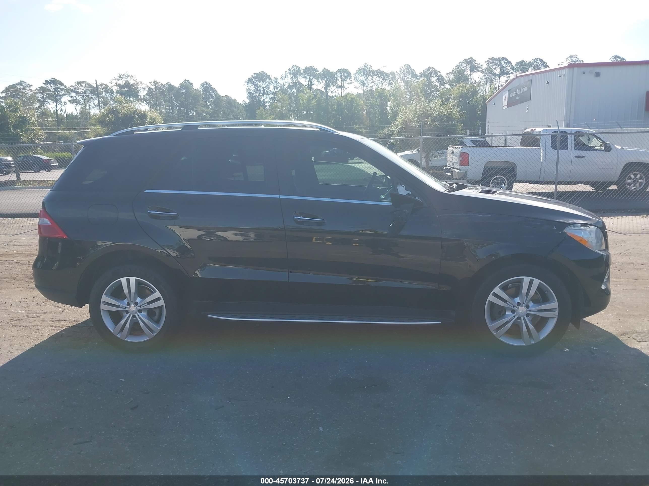 2013 Mercedes-benz Ml 350   Черный vin: 4JGDA5JB2DA196076