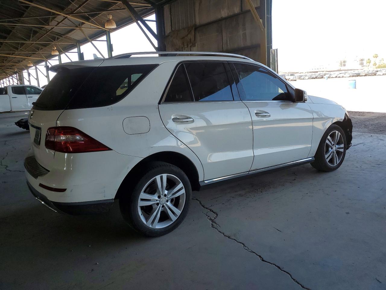 2014 Mercedes-benz Ml 350 White vin: 4JGDA5JB2EA302141