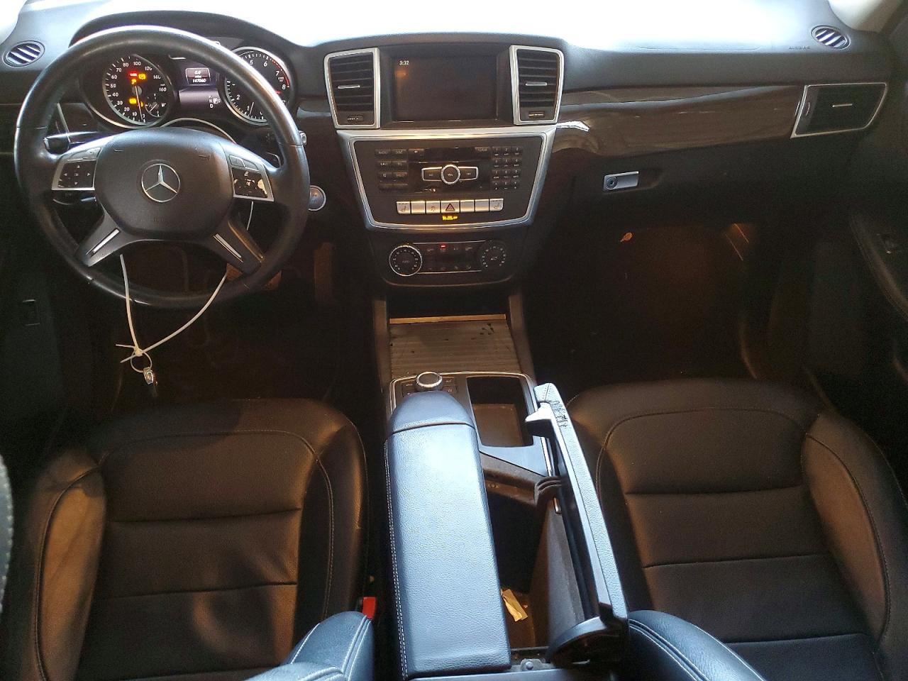 2014 Mercedes-benz Ml 350 White vin: 4JGDA5JB2EA302141