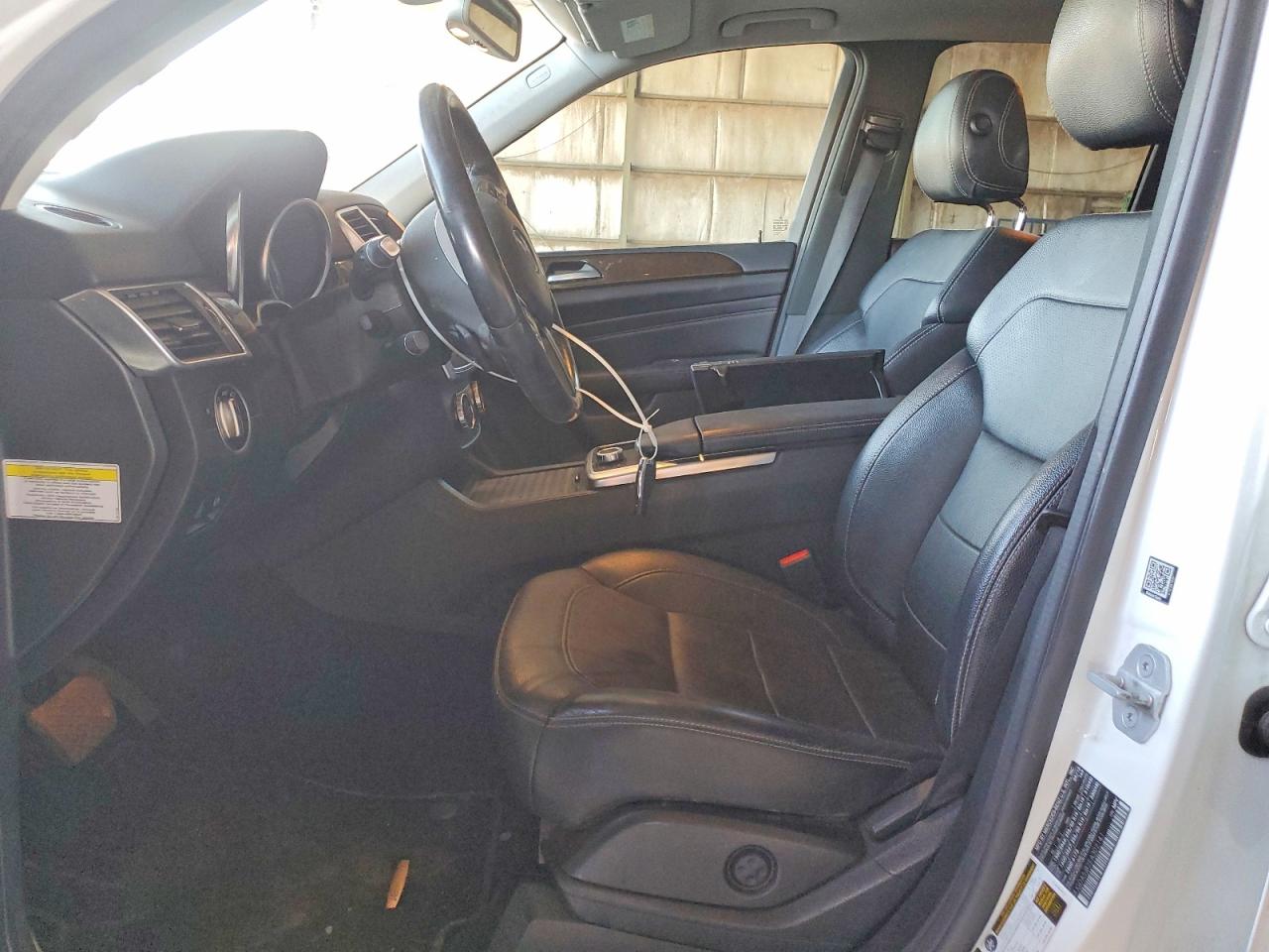 2014 Mercedes-benz Ml 350 White vin: 4JGDA5JB2EA302141