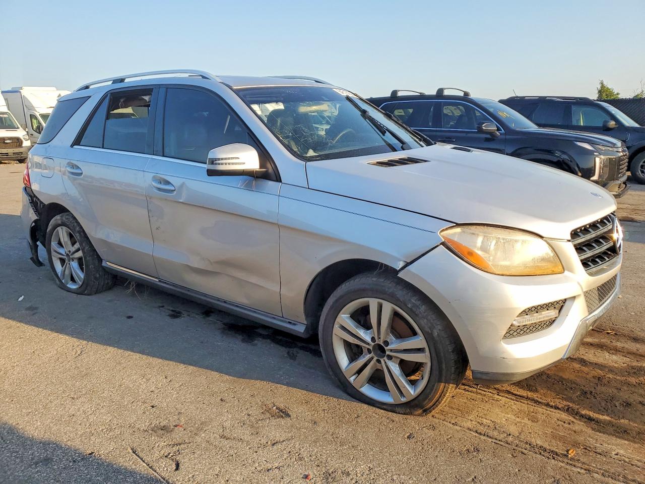 2015 Mercedes-benz Ml 350 Silver vin: 4JGDA5JB2FA464000