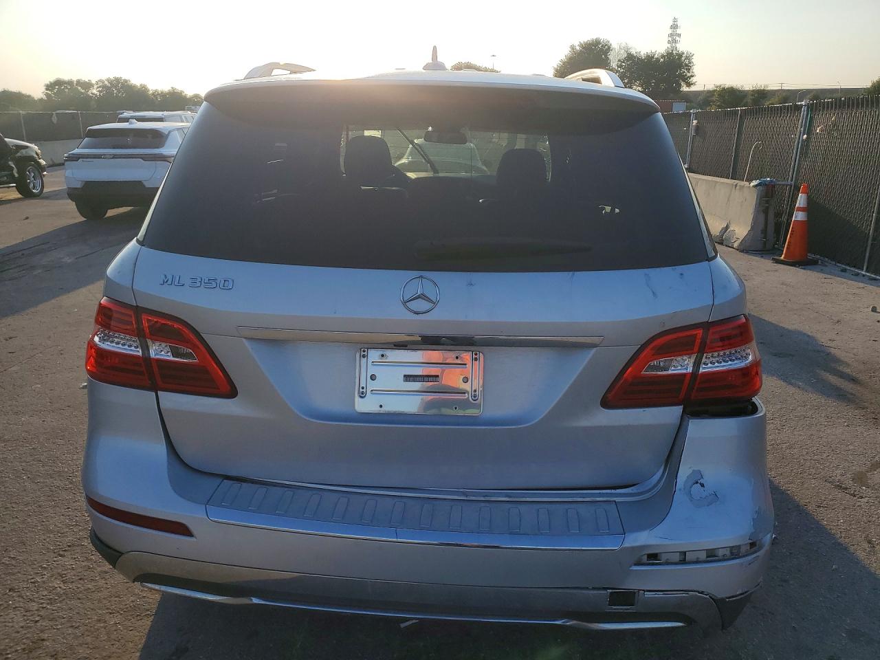 2015 Mercedes-benz Ml 350 Silver vin: 4JGDA5JB2FA464000