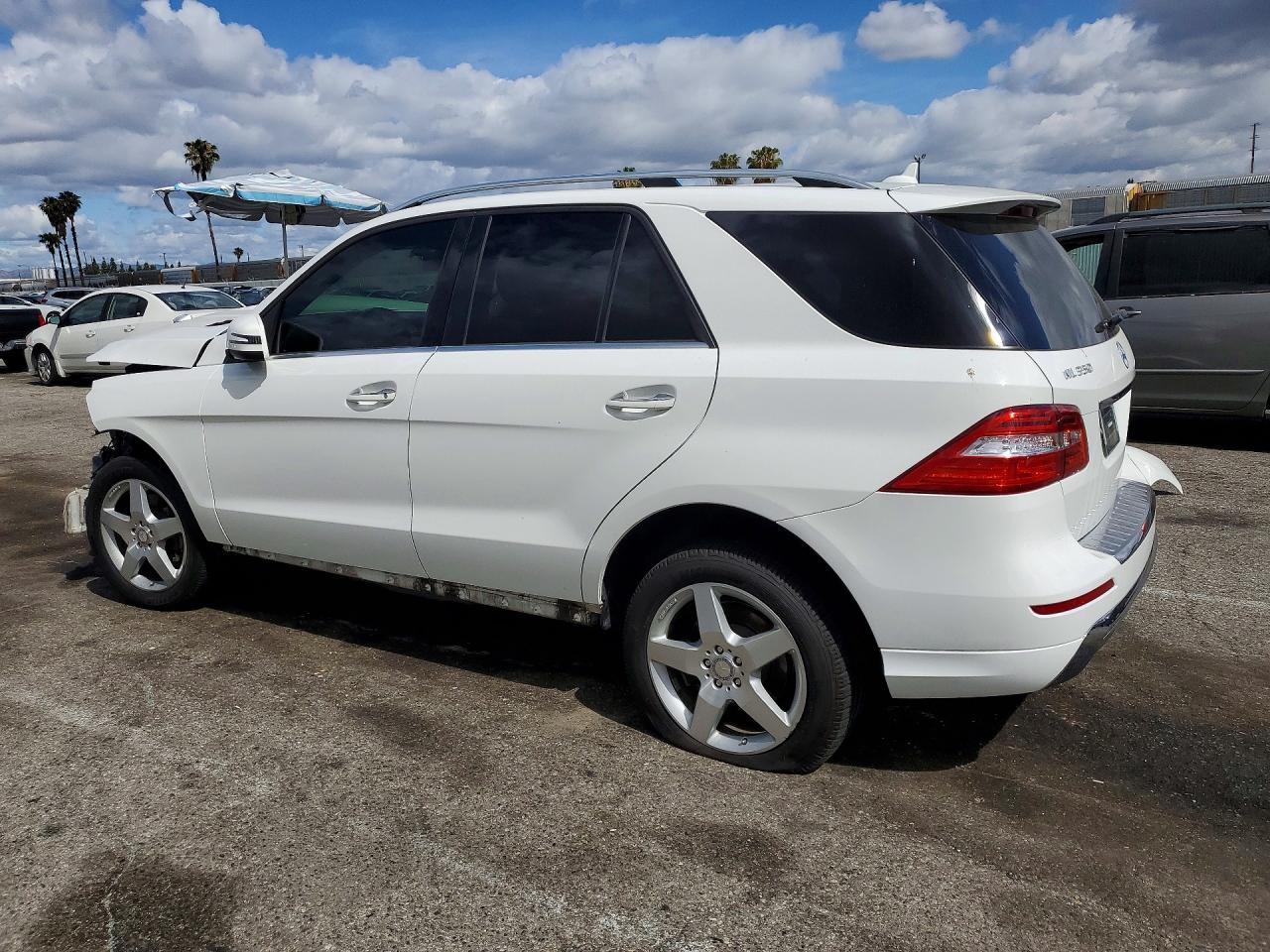 2015 Mercedes-benz Ml 350 White vin: 4JGDA5JB2FA512529