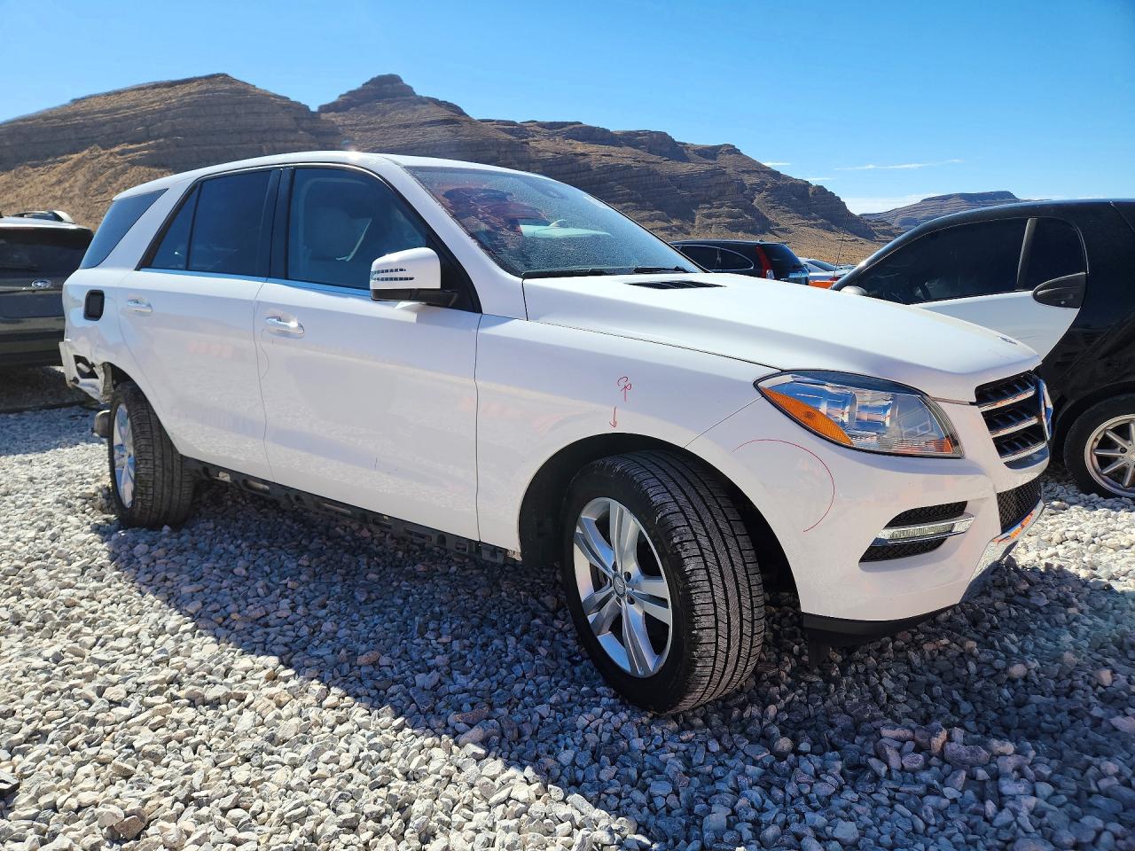 2015 Mercedes-benz Ml 350 White vin: 4JGDA5JB2FA557129