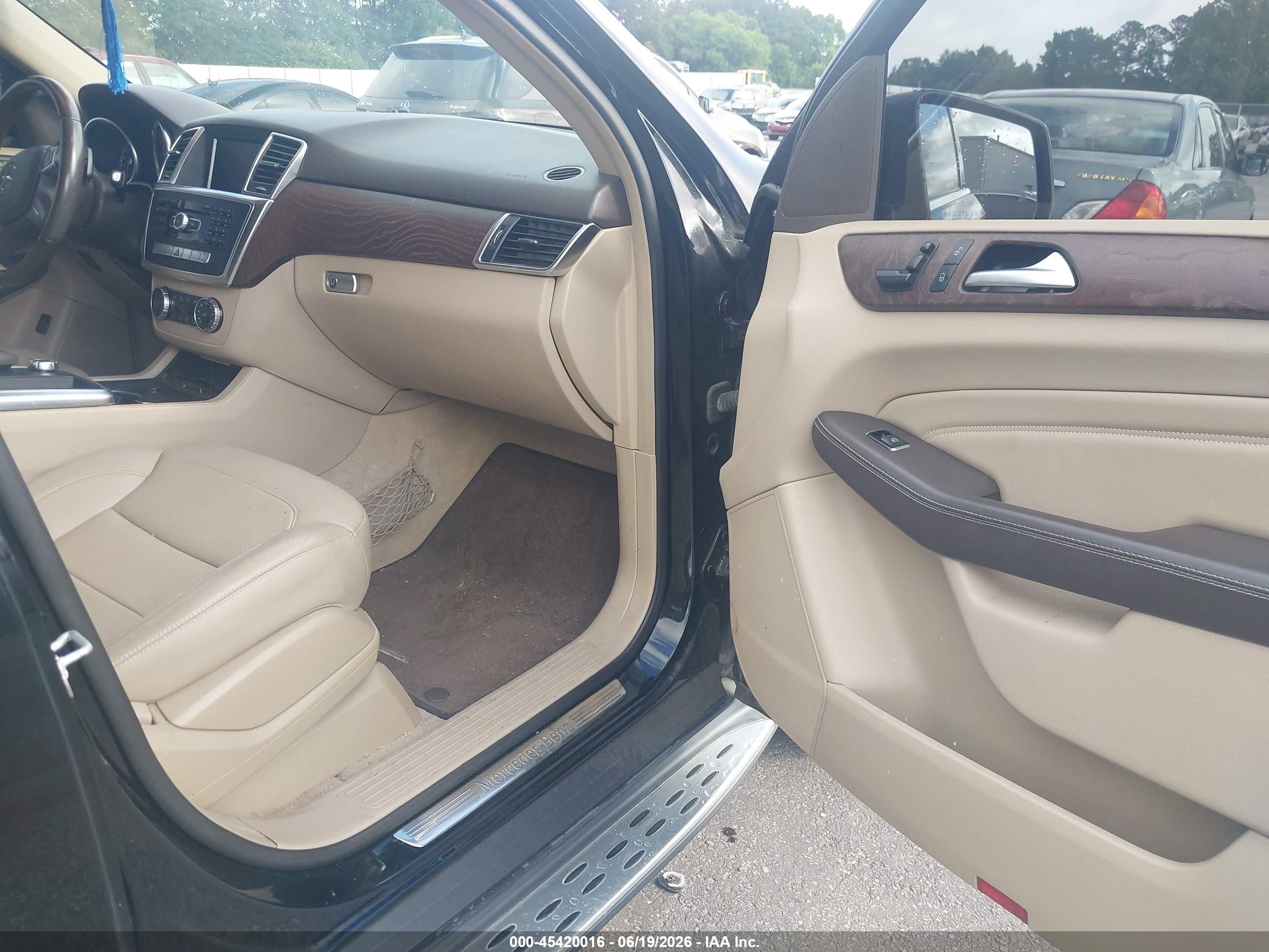 2015 Mercedes-benz Ml 350   Black vin: 4JGDA5JB2FA593645