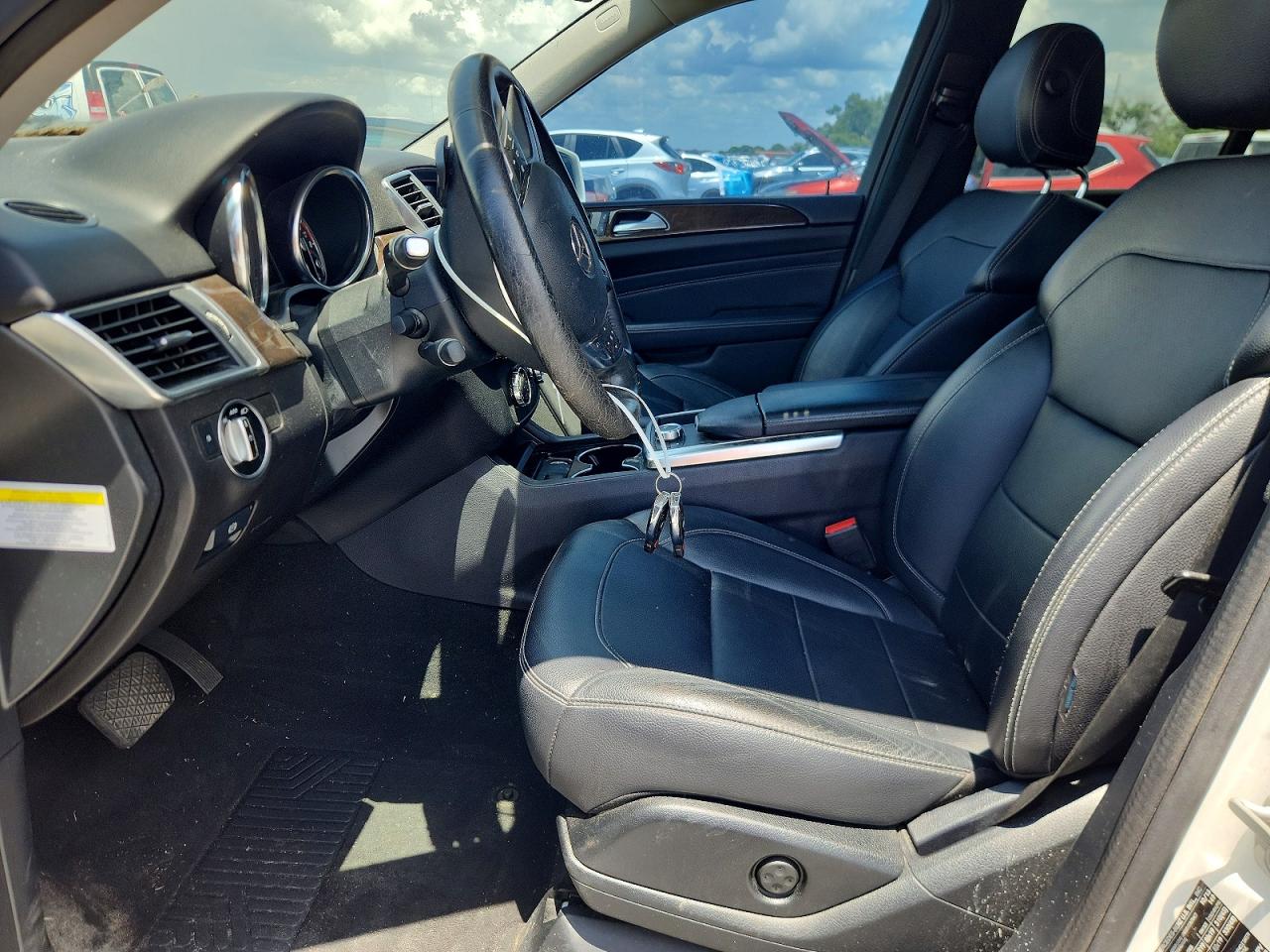 2014 Mercedes-benz Ml 350 White vin: 4JGDA5JB3EA315674