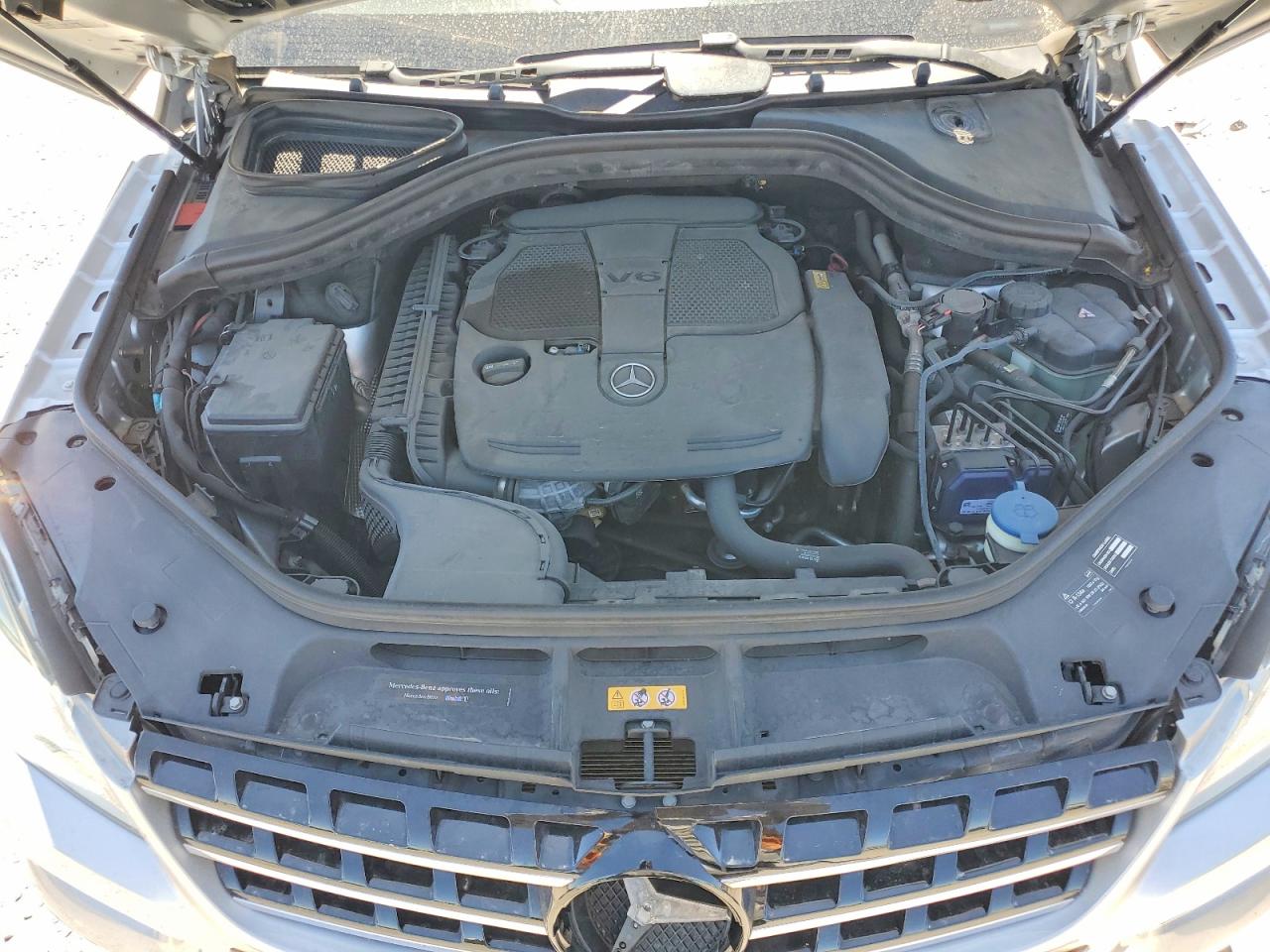 2014 Mercedes-benz Ml 350 Silver vin: 4JGDA5JB3EA329218