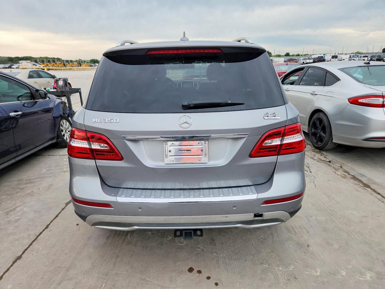 2014 Mercedes-benz Ml 350 Серебряный vin: 4JGDA5JB3EA412339