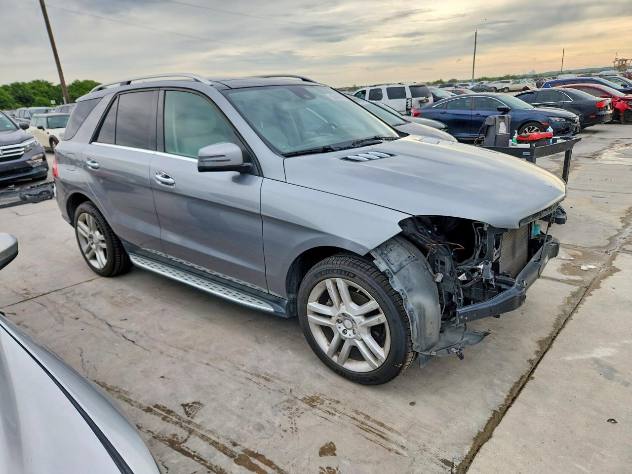 2014 Mercedes-benz Ml 350 Серебряный vin: 4JGDA5JB3EA412339
