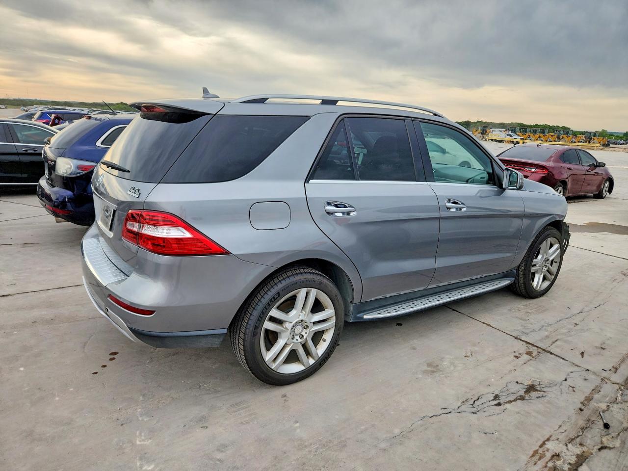 2014 Mercedes-benz Ml 350 Серебряный vin: 4JGDA5JB3EA412339