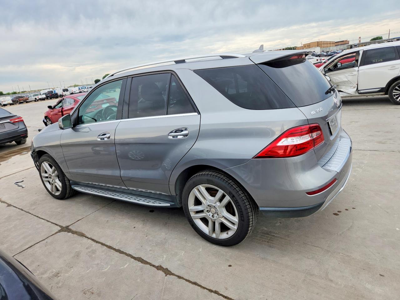 2014 Mercedes-benz Ml 350 Серебряный vin: 4JGDA5JB3EA412339