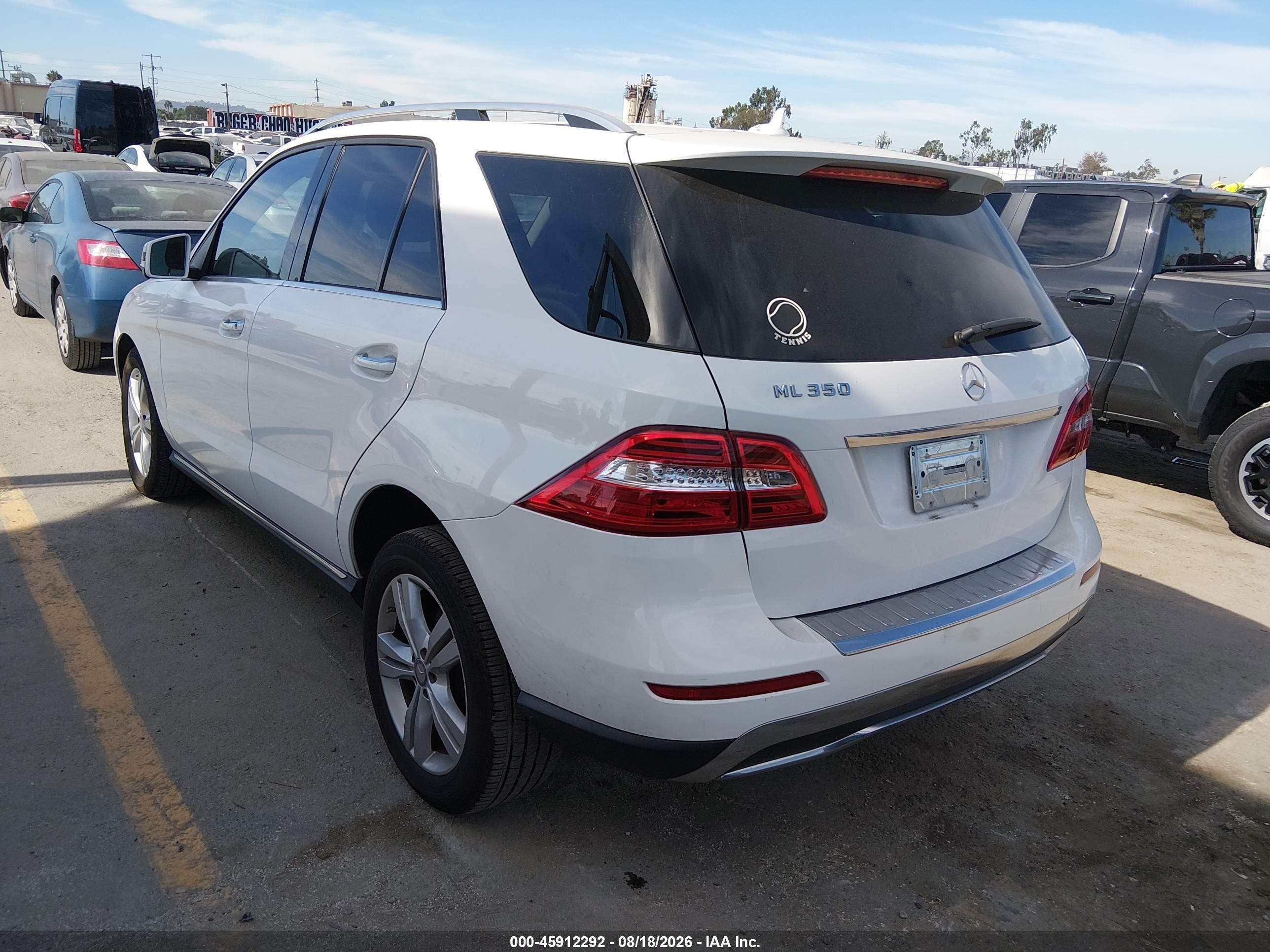 2014 Mercedes-benz Ml 350   White vin: 4JGDA5JB3EA416794