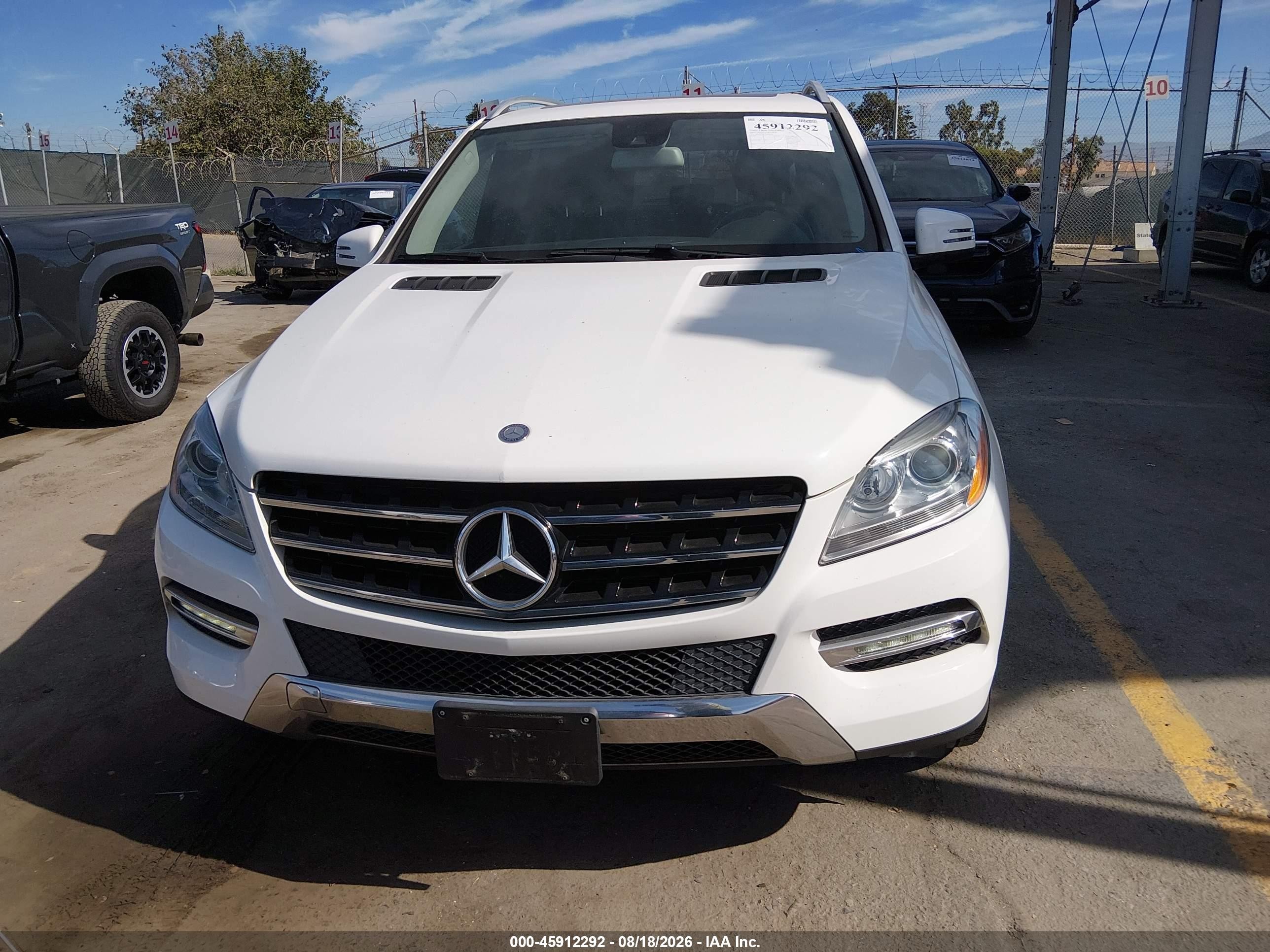 2014 Mercedes-benz Ml 350   White vin: 4JGDA5JB3EA416794