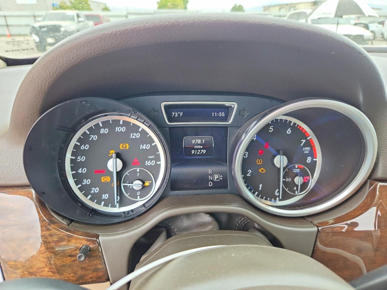2015 Mercedes-benz Ml 350 Burgundy vin: 4JGDA5JB3FA452261