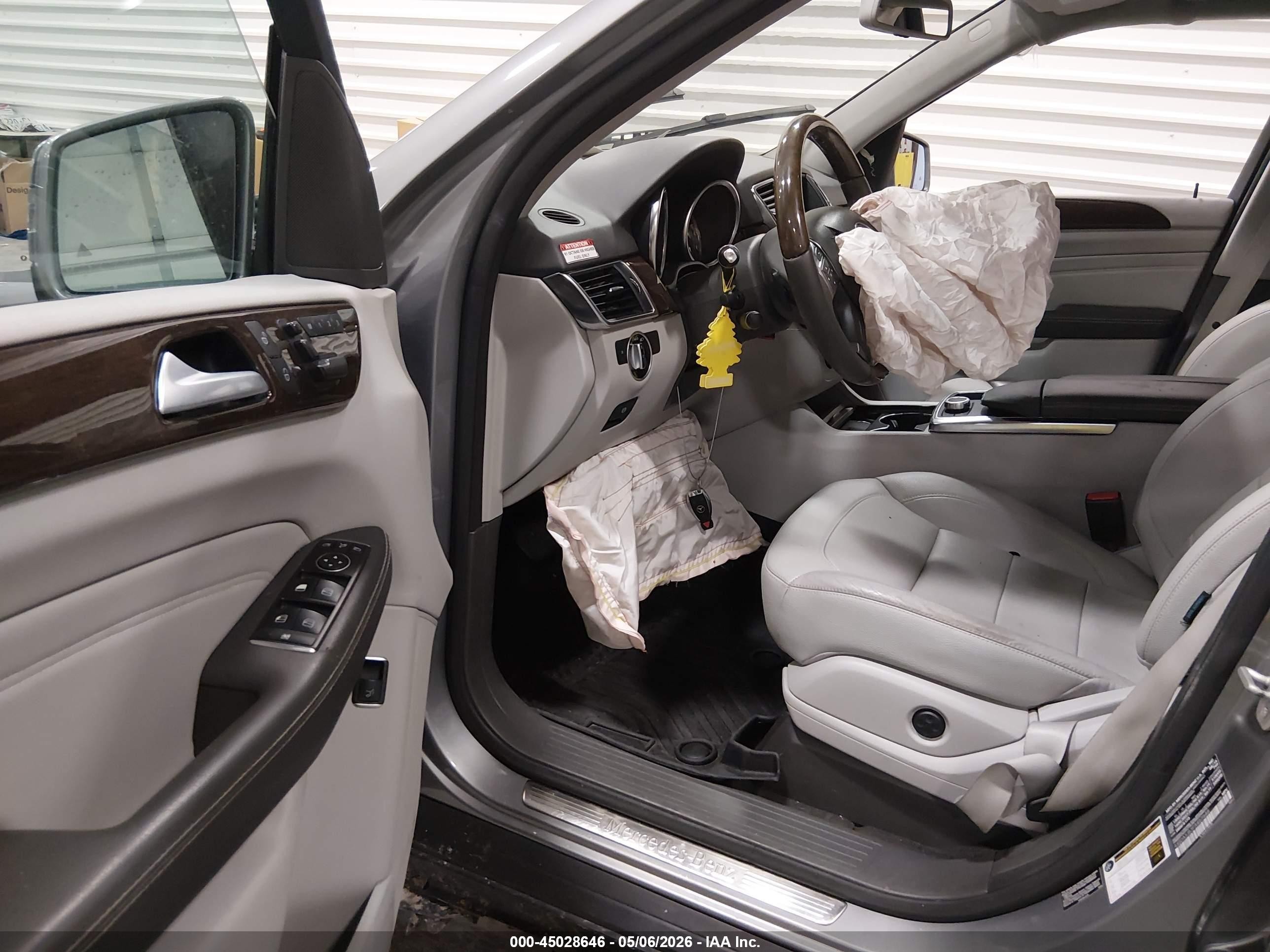 2015 Mercedes-benz Ml 350   Silver vin: 4JGDA5JB3FA467648