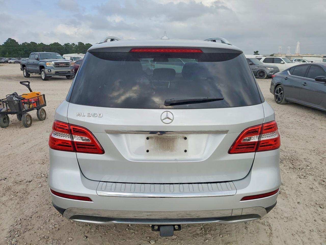 2015 Mercedes-benz Ml 350 Серебряный vin: 4JGDA5JB3FA497183