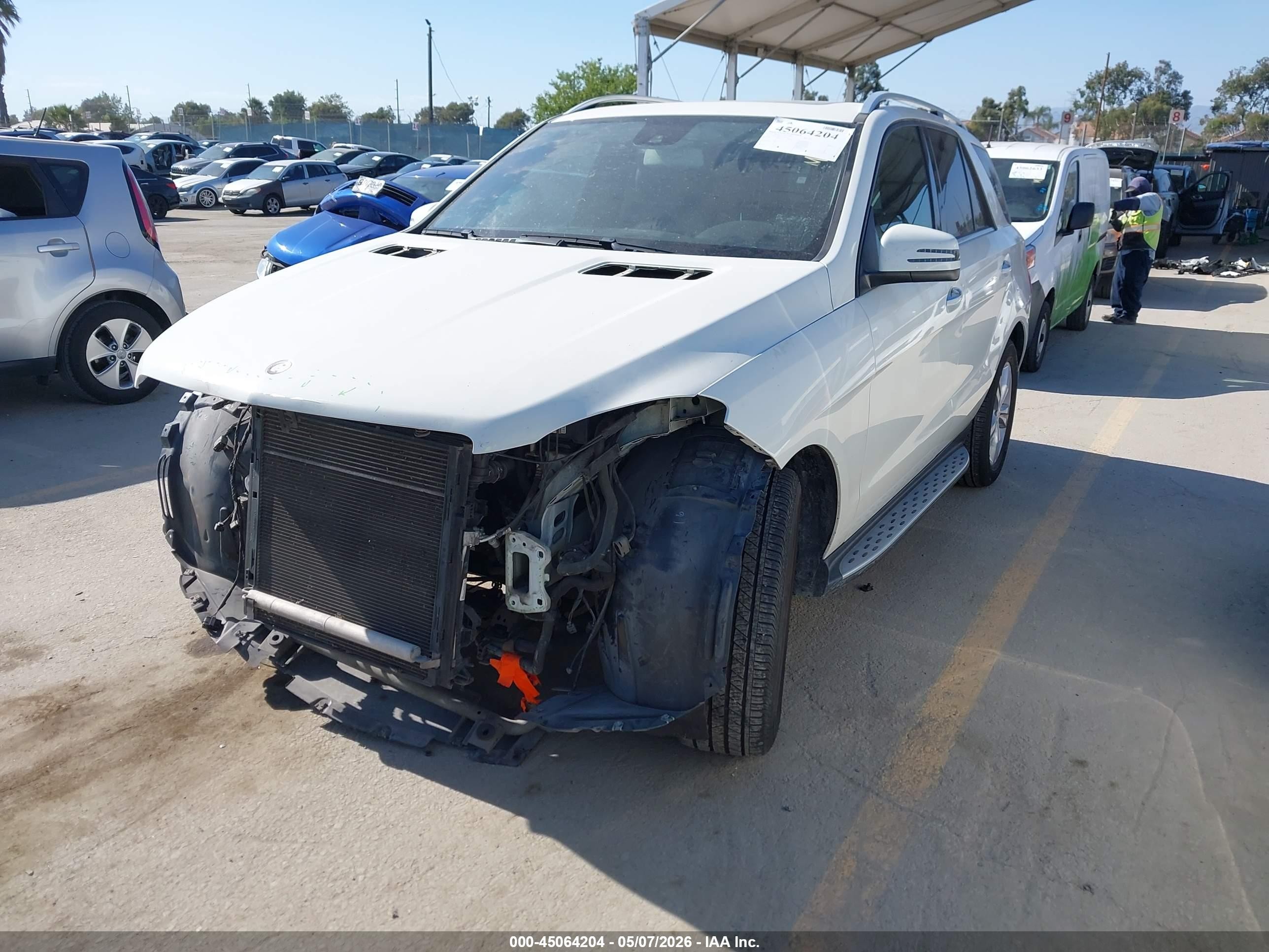 2013 Mercedes-benz Ml 350   White vin: 4JGDA5JB4DA101274