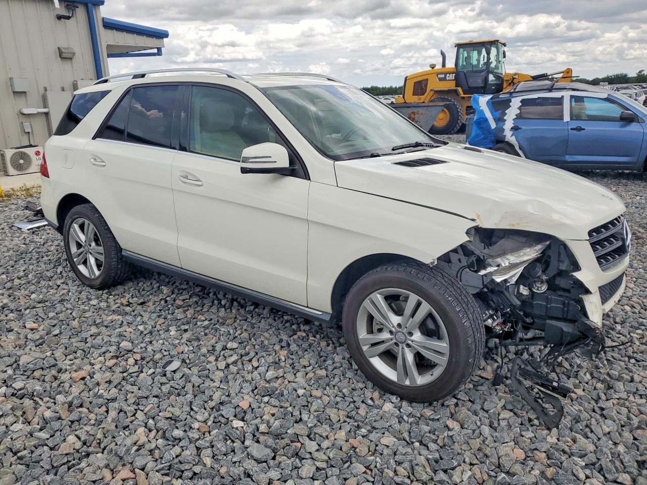 2013 Mercedes-benz Ml 350 White vin: 4JGDA5JB4DA145212