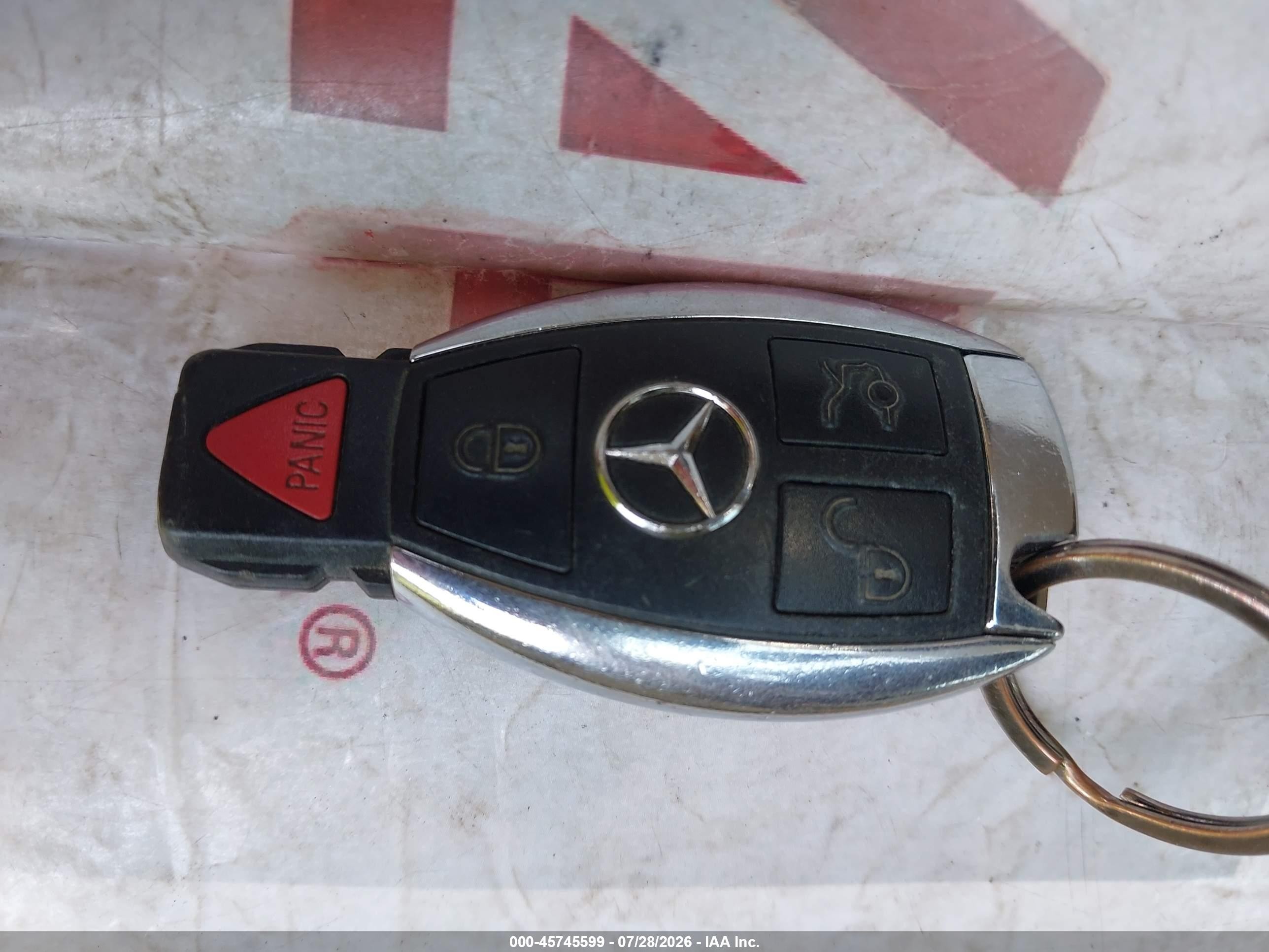 2013 Mercedes-benz Ml 350   White vin: 4JGDA5JB4DA167419