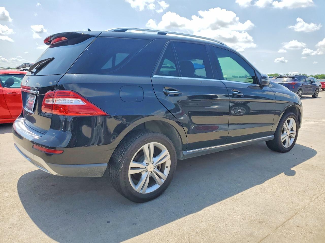 2014 Mercedes-benz Ml 350 Black vin: 4JGDA5JB4EA270678