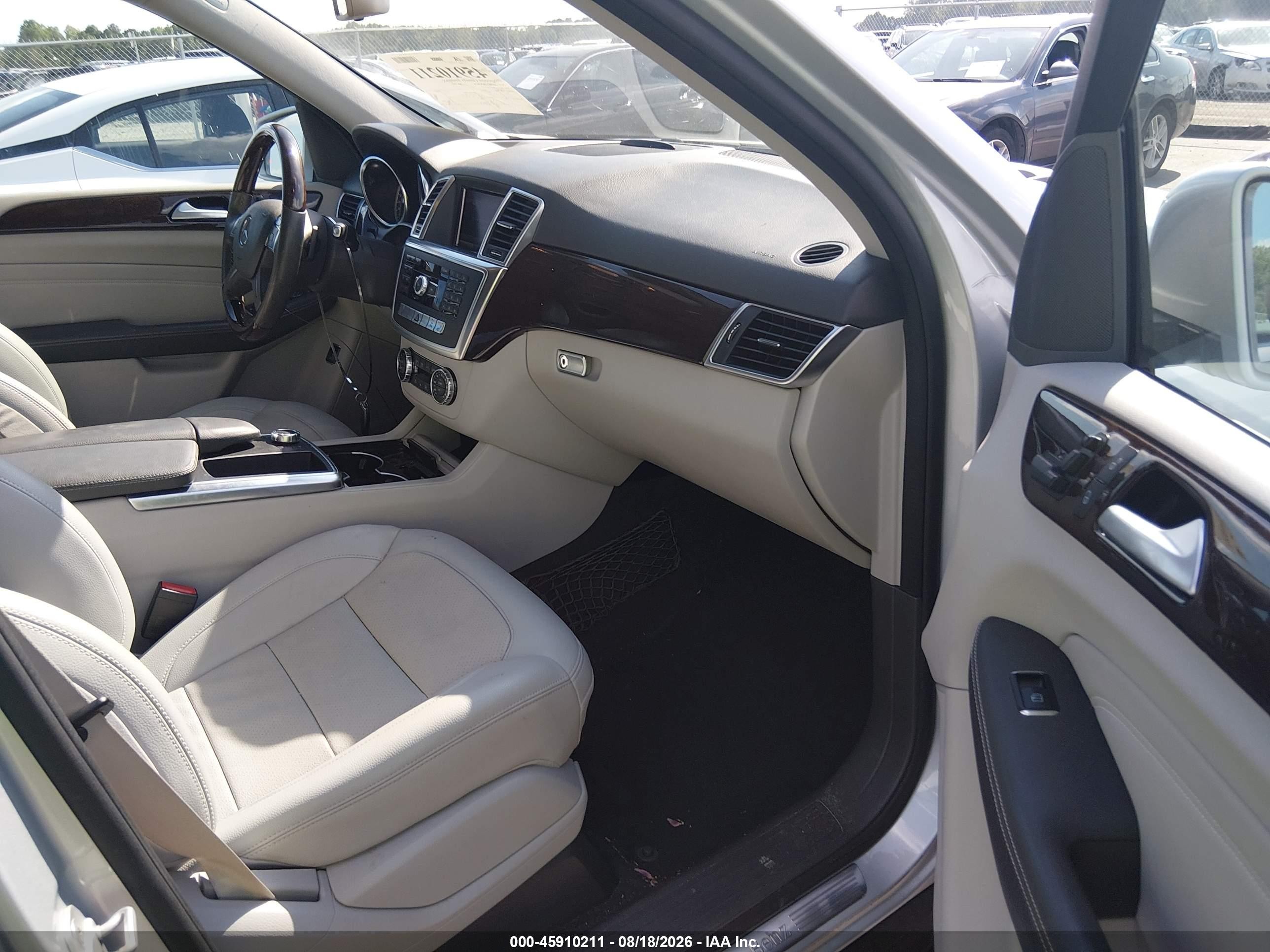 2014 Mercedes-benz Ml 350   Серебряный vin: 4JGDA5JB4EA281423