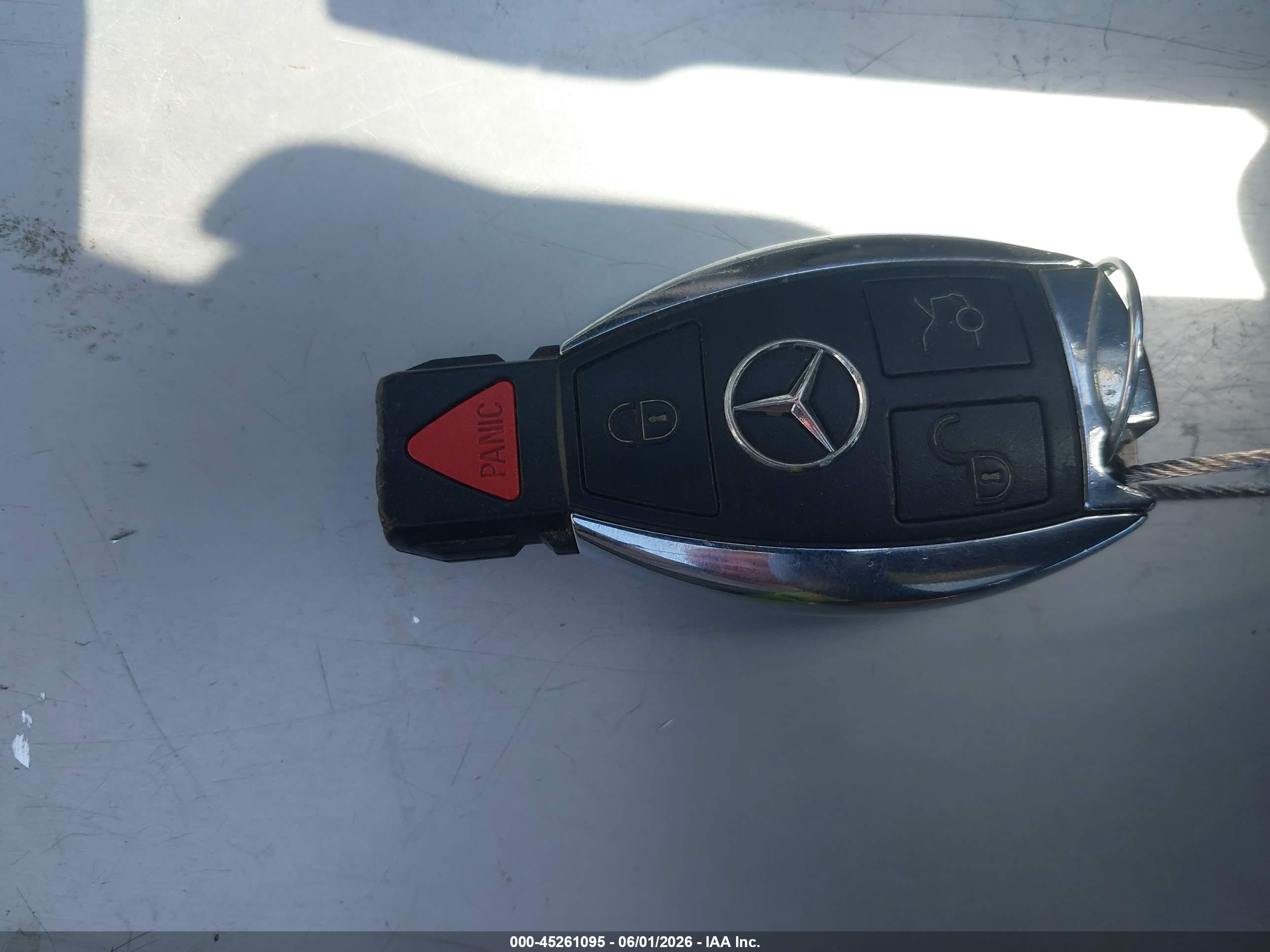 2014 Mercedes-benz Ml 350   White vin: 4JGDA5JB4EA407215