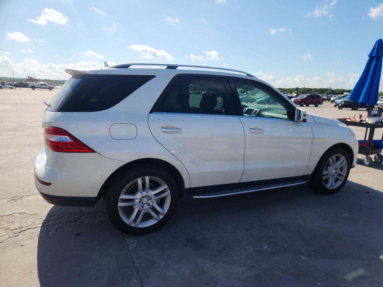 2014 Mercedes-benz Ml 350 White vin: 4JGDA5JB4EA411782