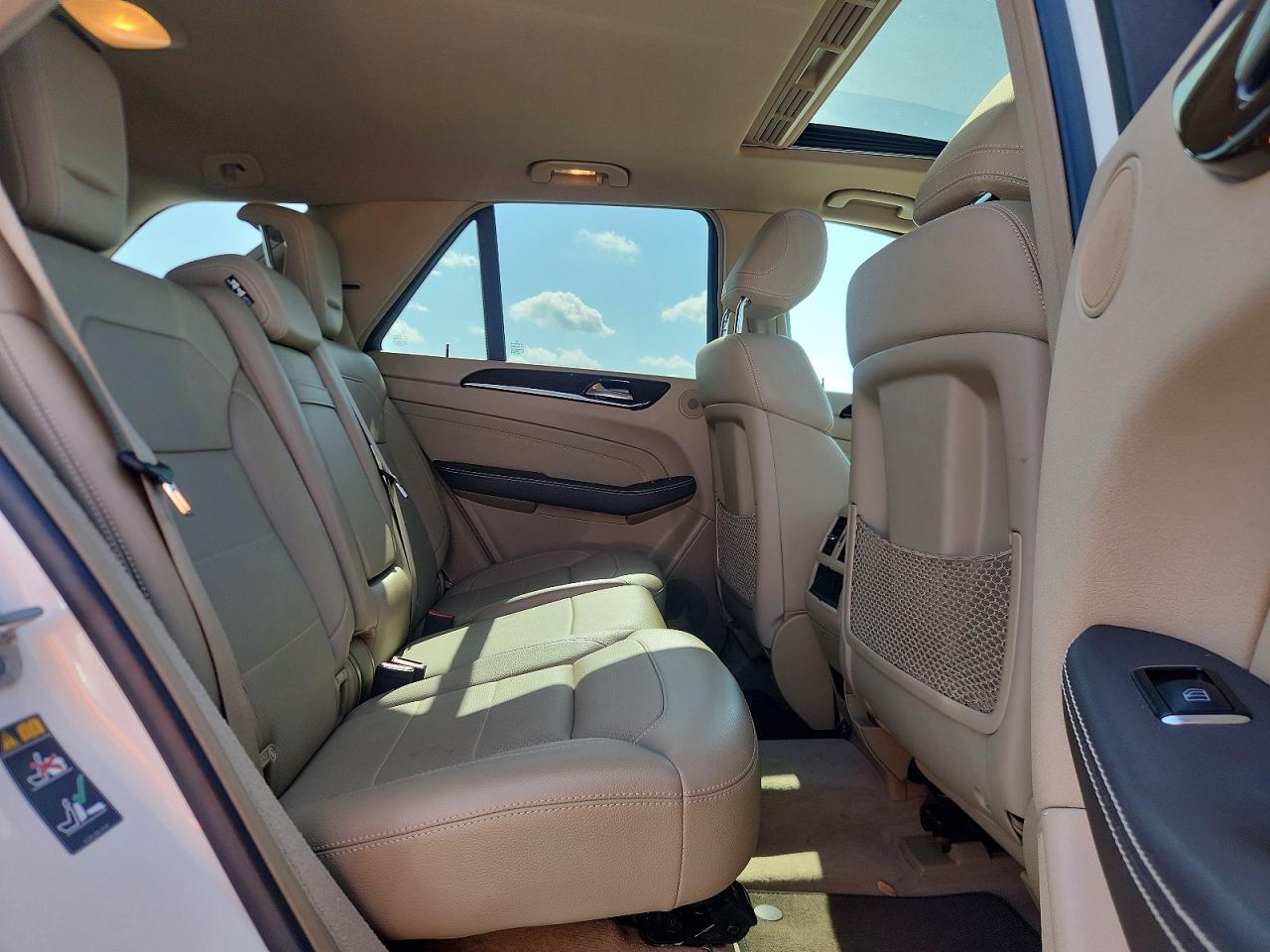 2014 Mercedes-benz Ml 350 White vin: 4JGDA5JB4EA411782