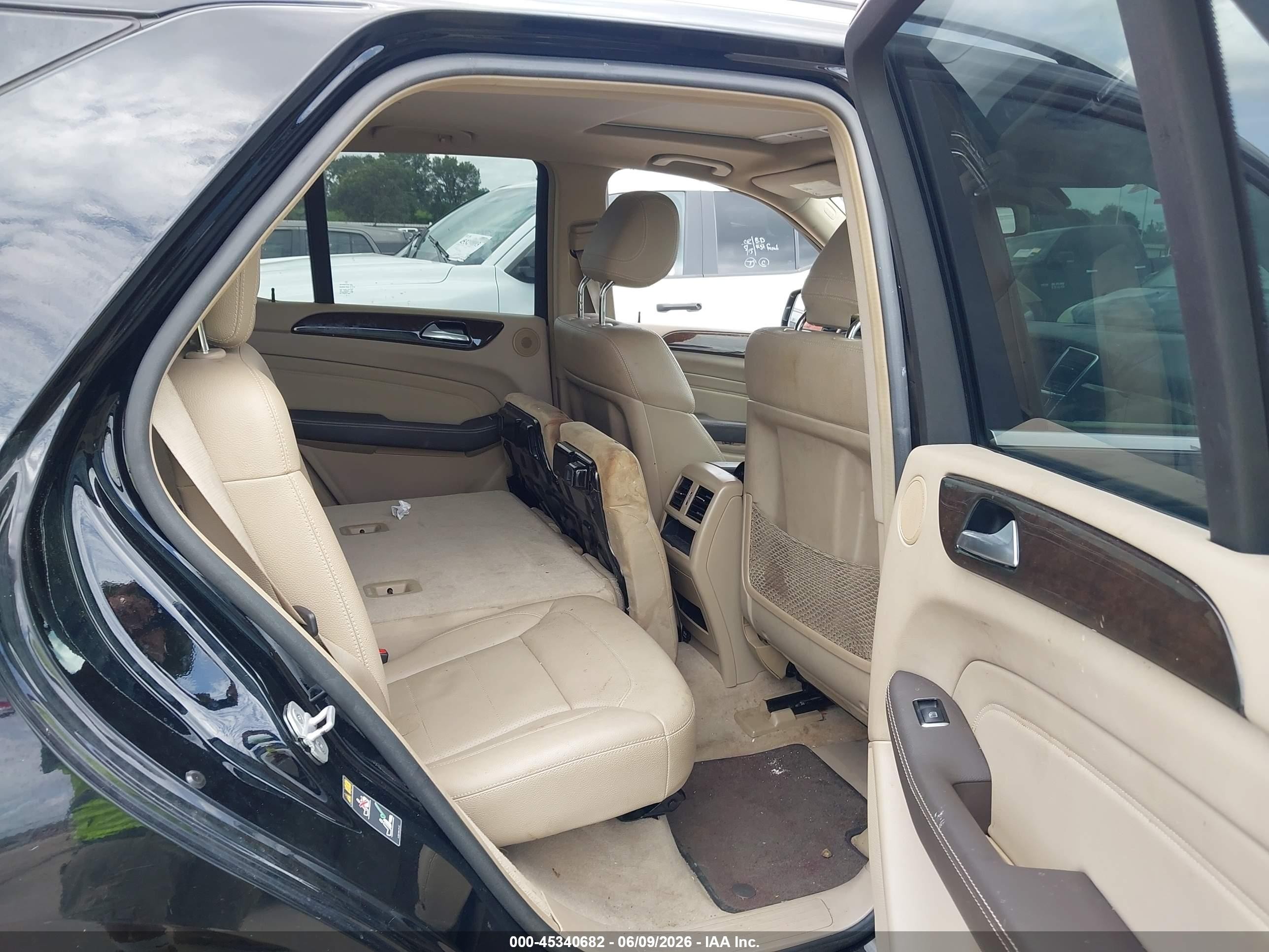 2015 Mercedes-benz Ml 350   Black vin: 4JGDA5JB4FA463298
