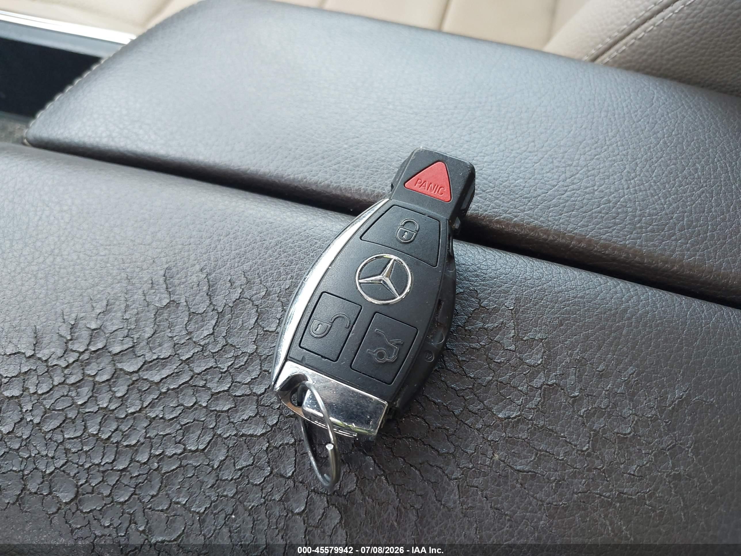 2015 Mercedes-benz Ml 350   White vin: 4JGDA5JB4FA477637