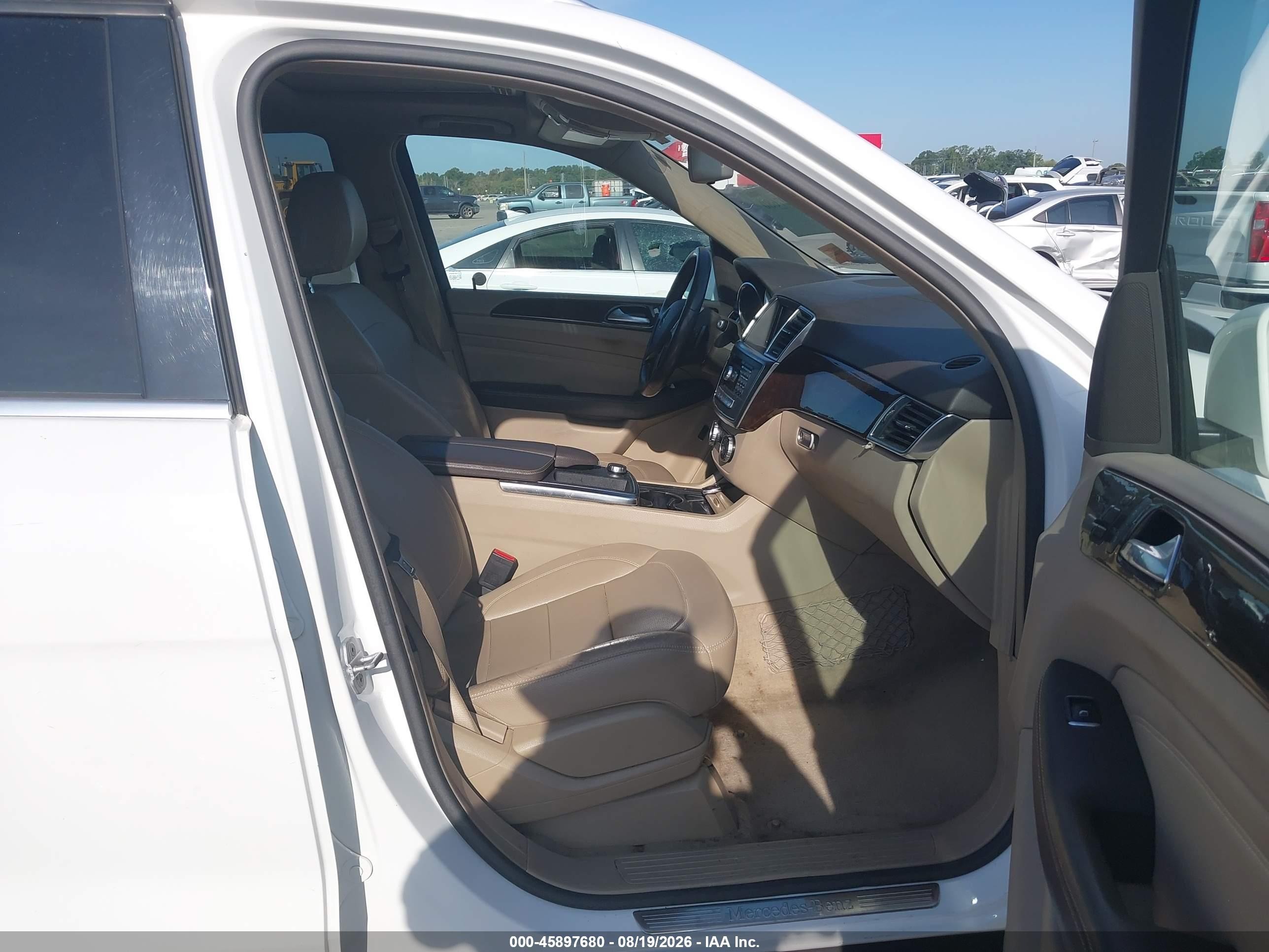 2015 Mercedes-benz Ml 350 White vin: 4JGDA5JB4FA514587
