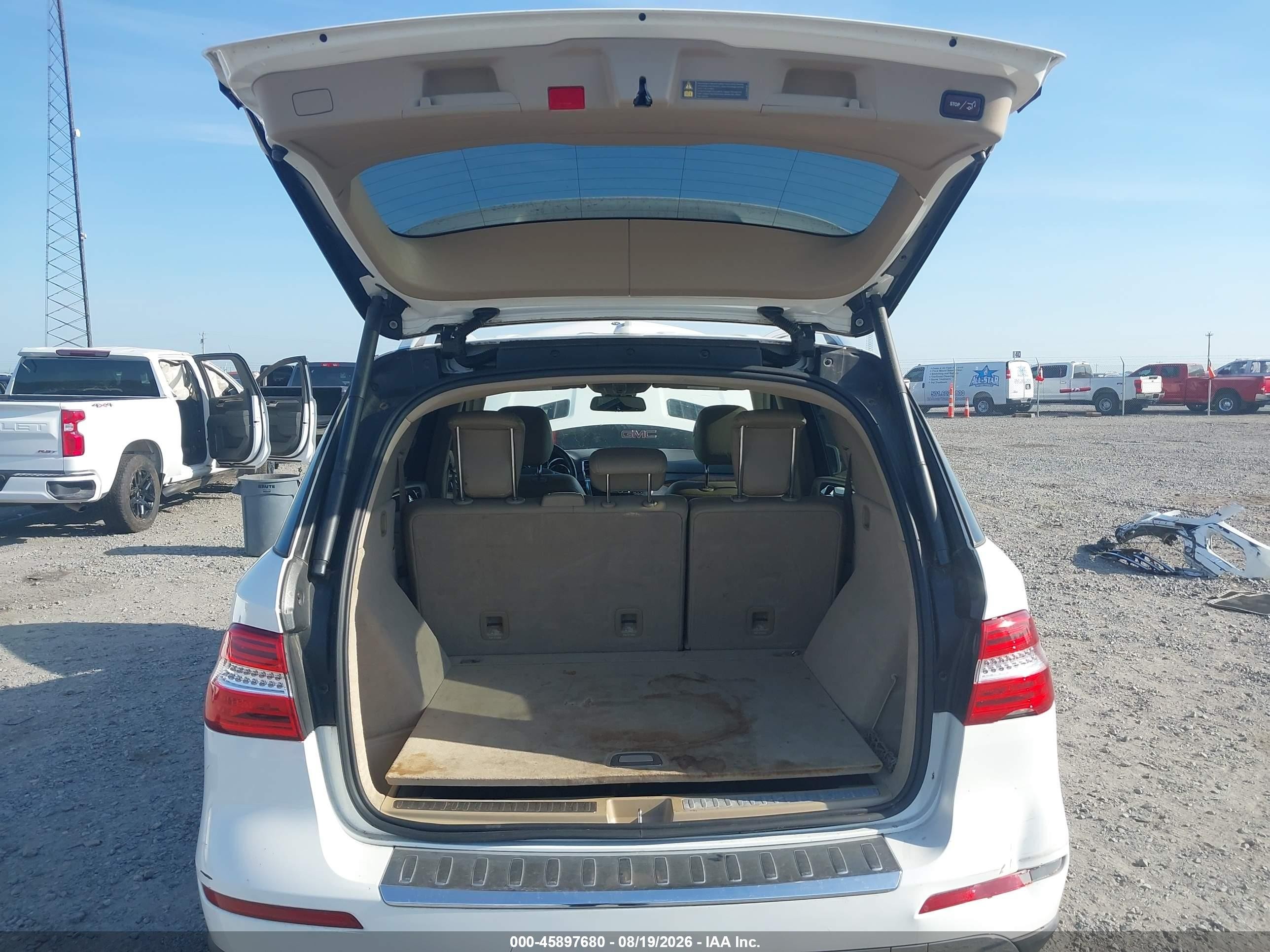 2015 Mercedes-benz Ml 350 White vin: 4JGDA5JB4FA514587