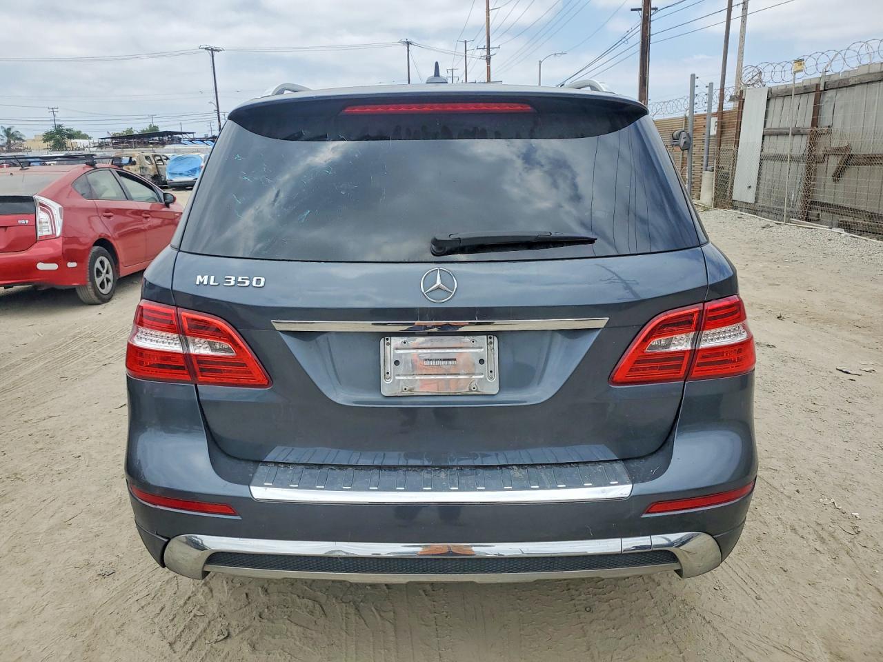 2015 Mercedes-benz Ml 350 Gray vin: 4JGDA5JB4FA528201
