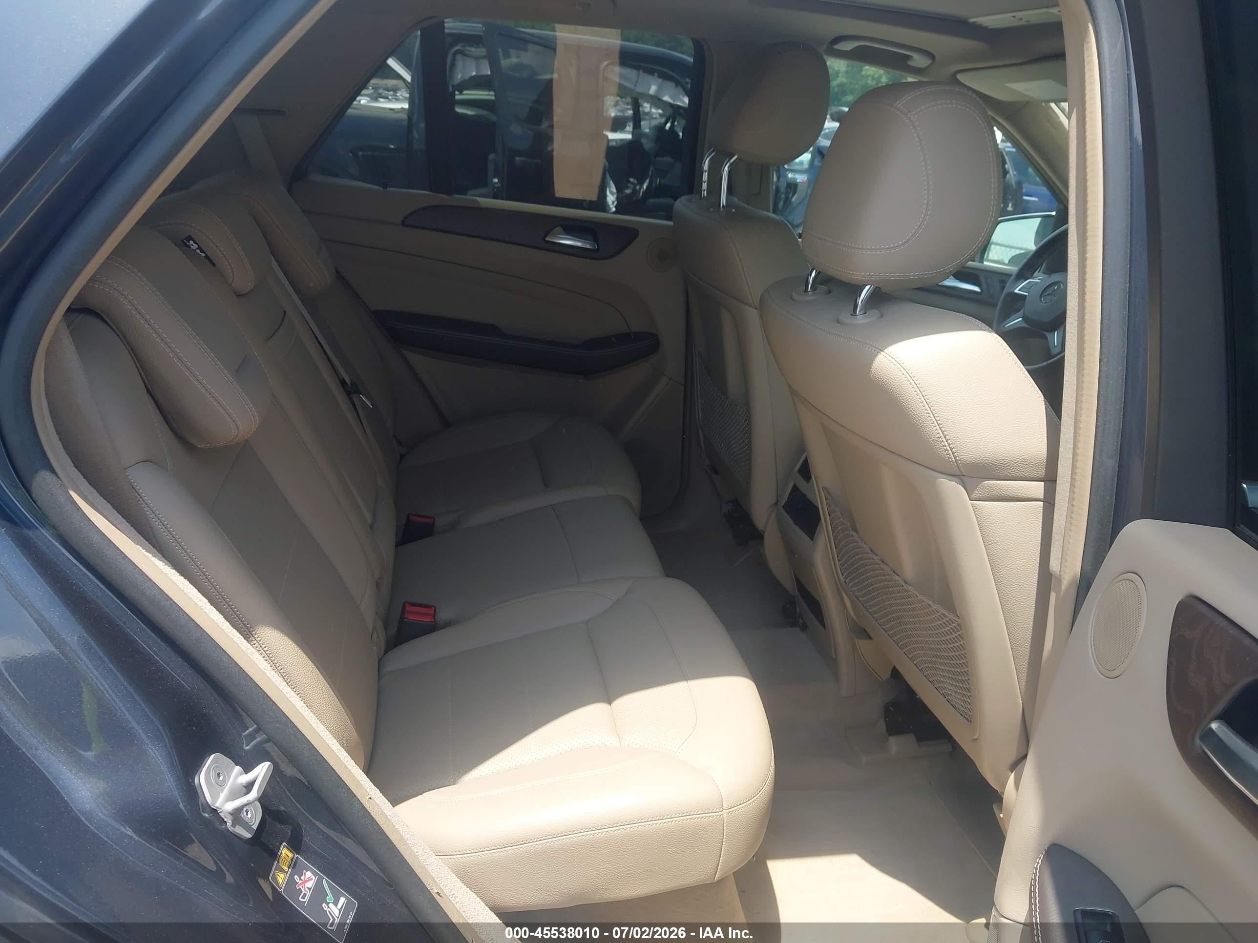 2015 Mercedes-benz Ml 350   Dark Blue vin: 4JGDA5JB4FA535455